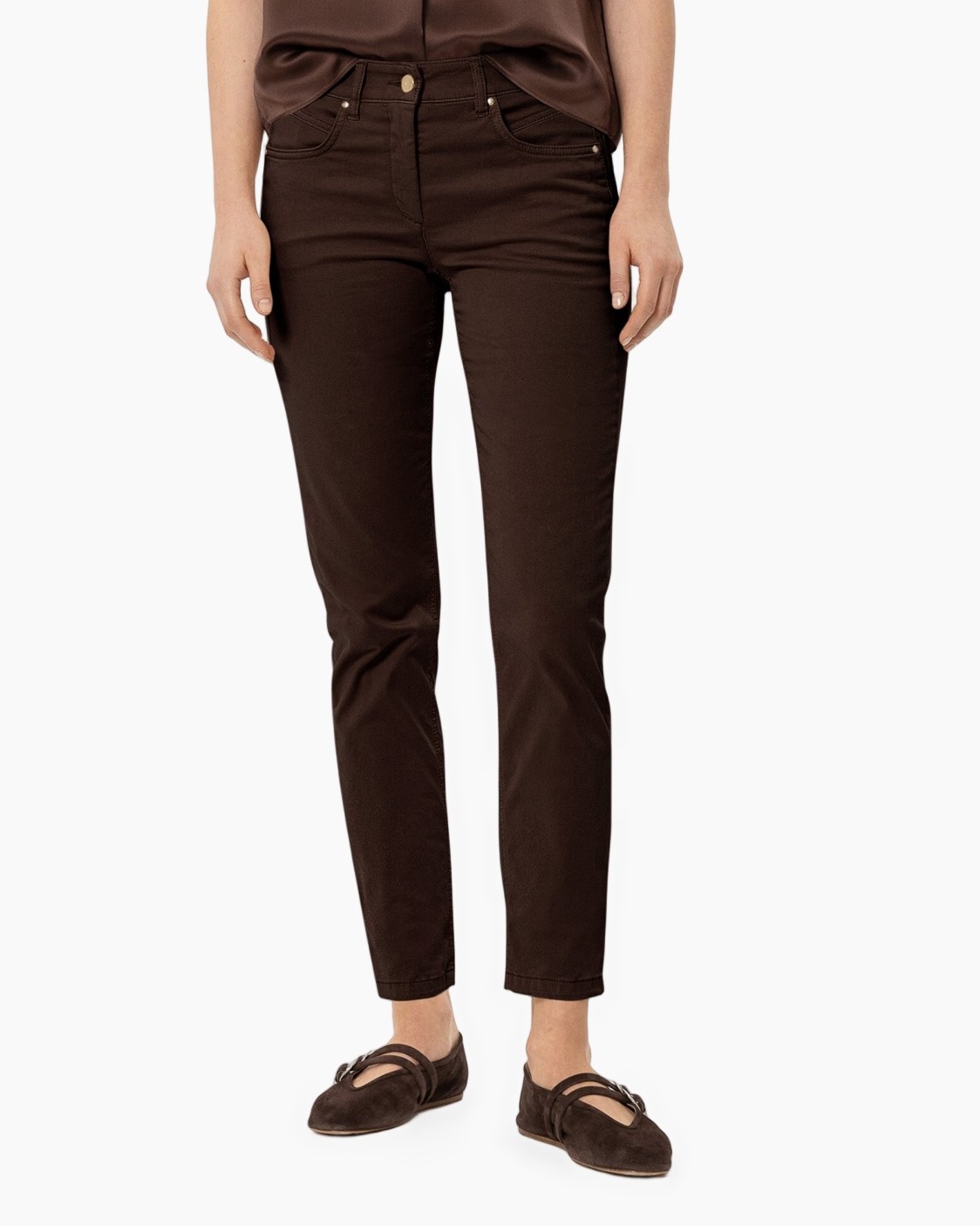 pants, brown, slim, jeans, flat shoes