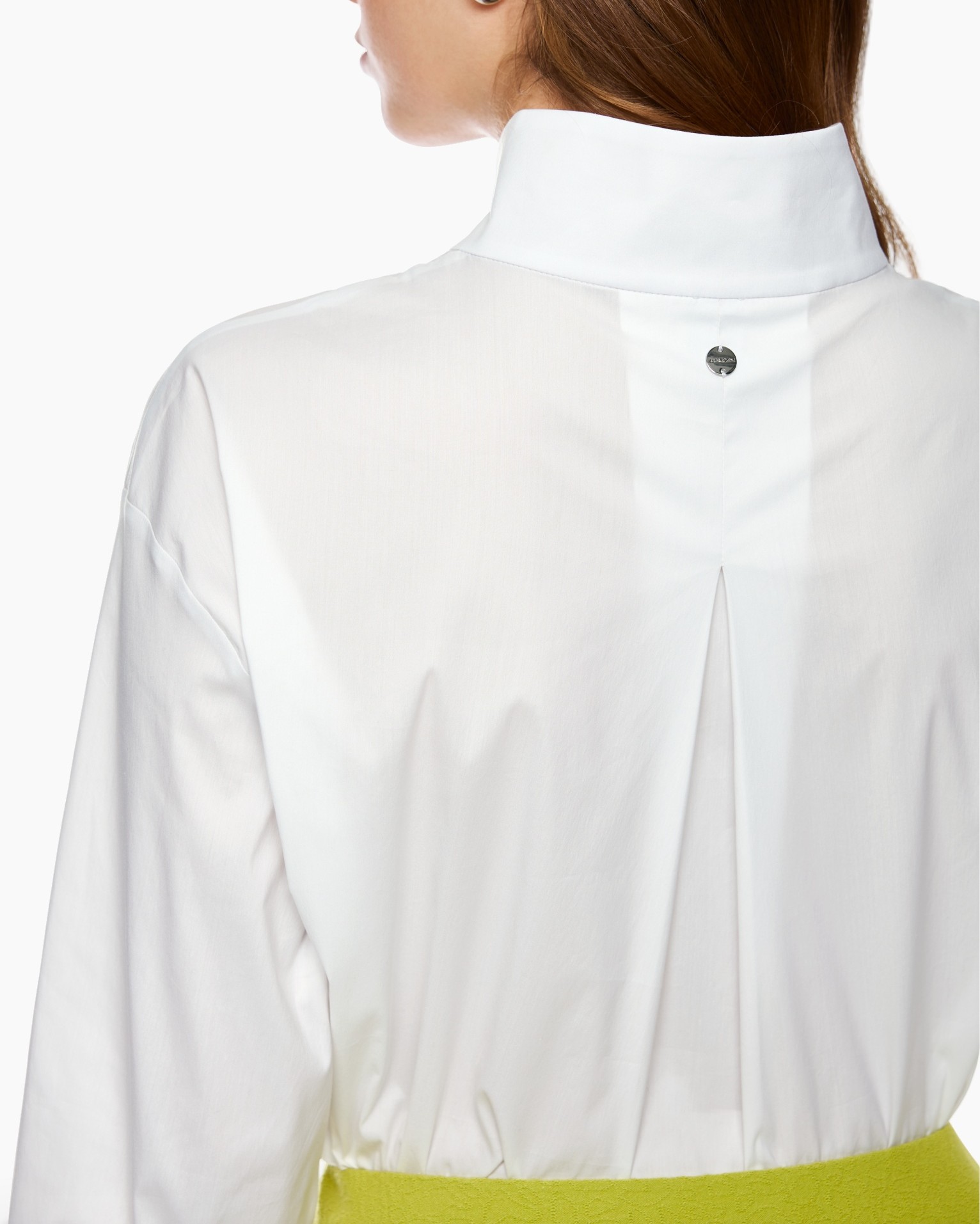 white shirt, collar, back pleat, short sleeve, soft cotton