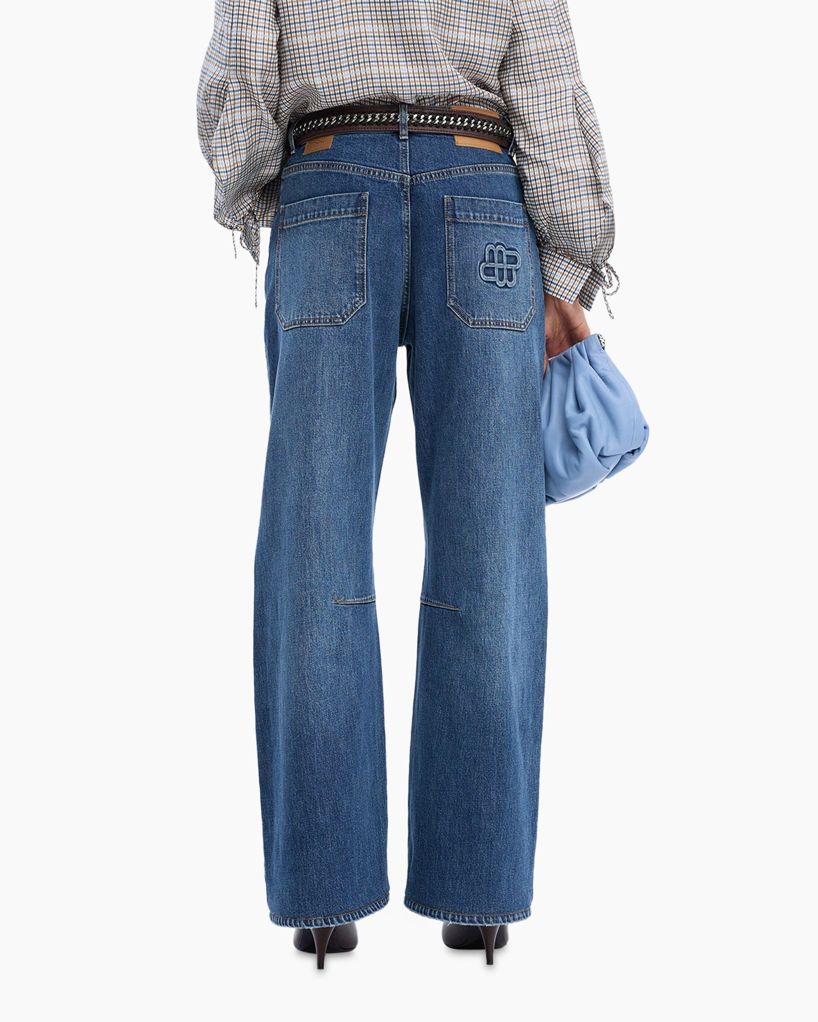 denim jeans, wide legs, high waist, pocket details, brown belt