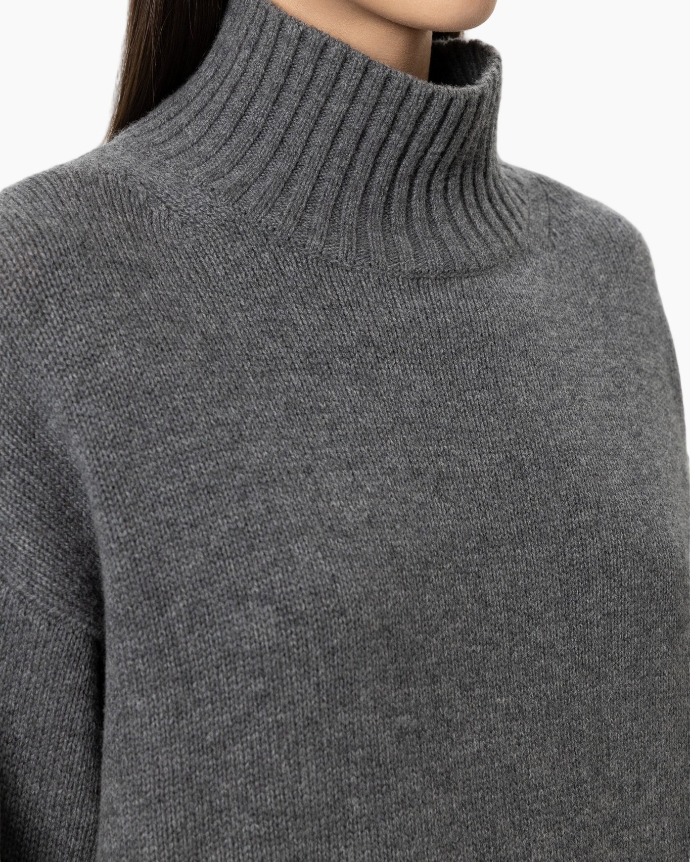 turtleneck, knit, gray, sweater, bulk-knit