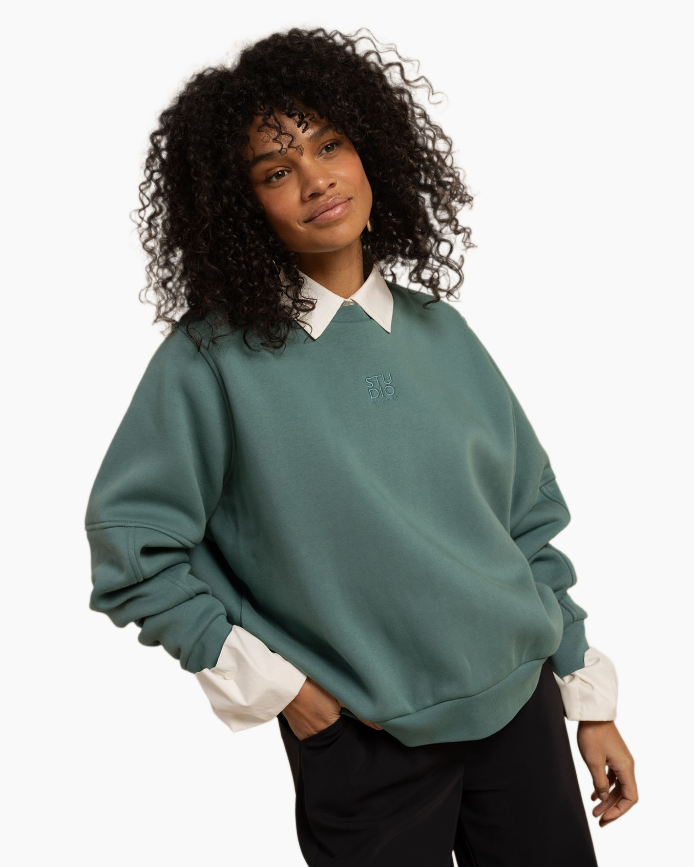 Knitwear, Sweater, Sweatshirt, Person, Face