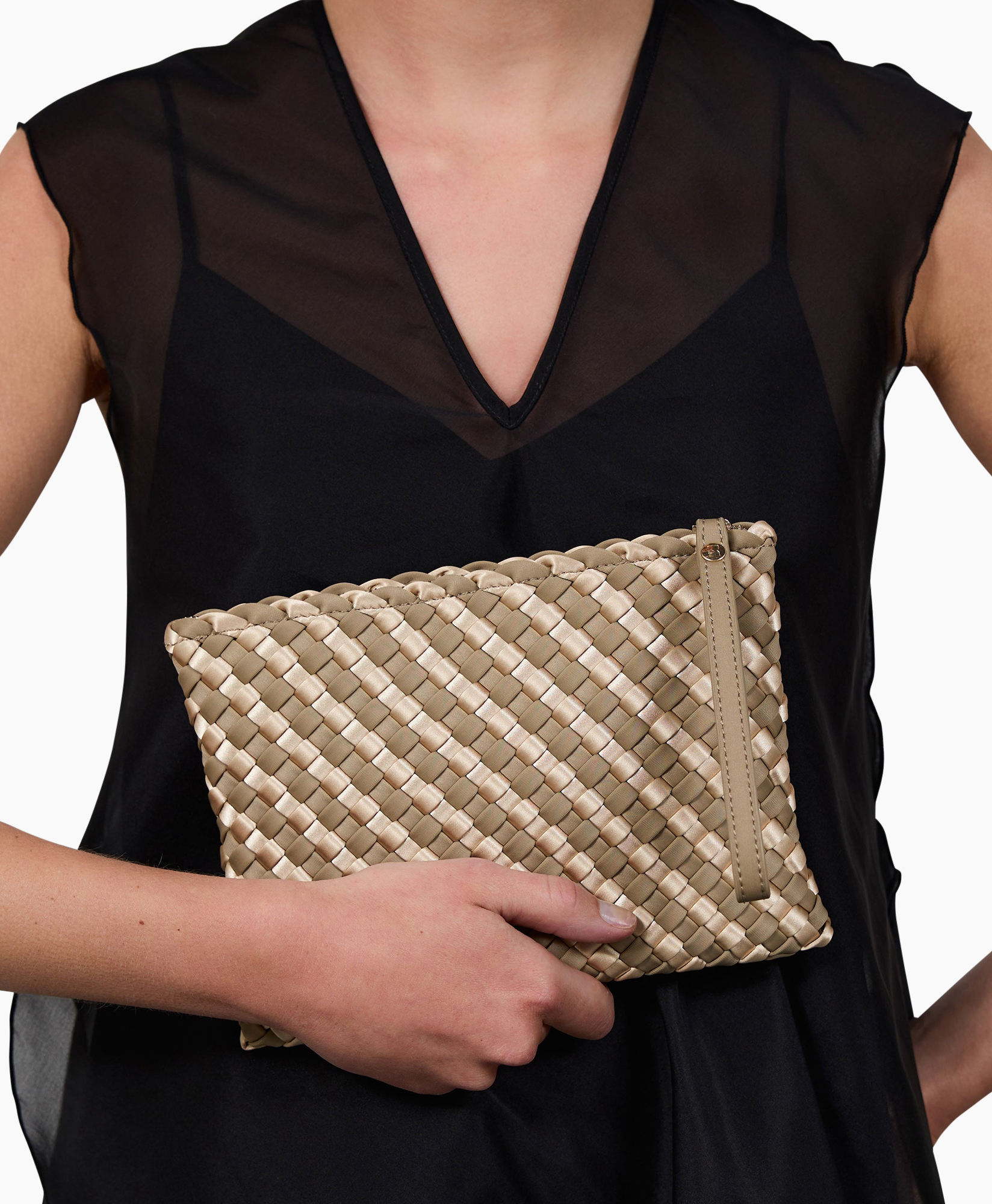 clutch, woven, beige, purse, strap detail