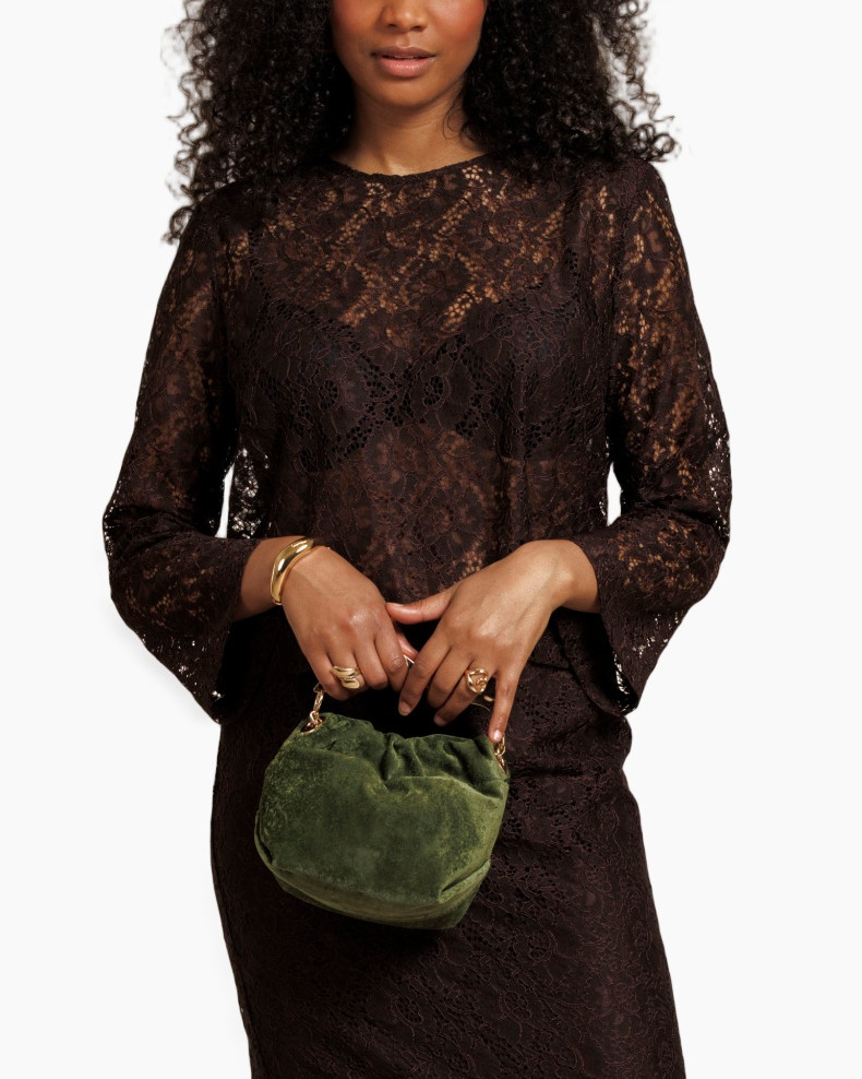 lace dress, brown dress, long sleeves, green handbag, gold jewelry