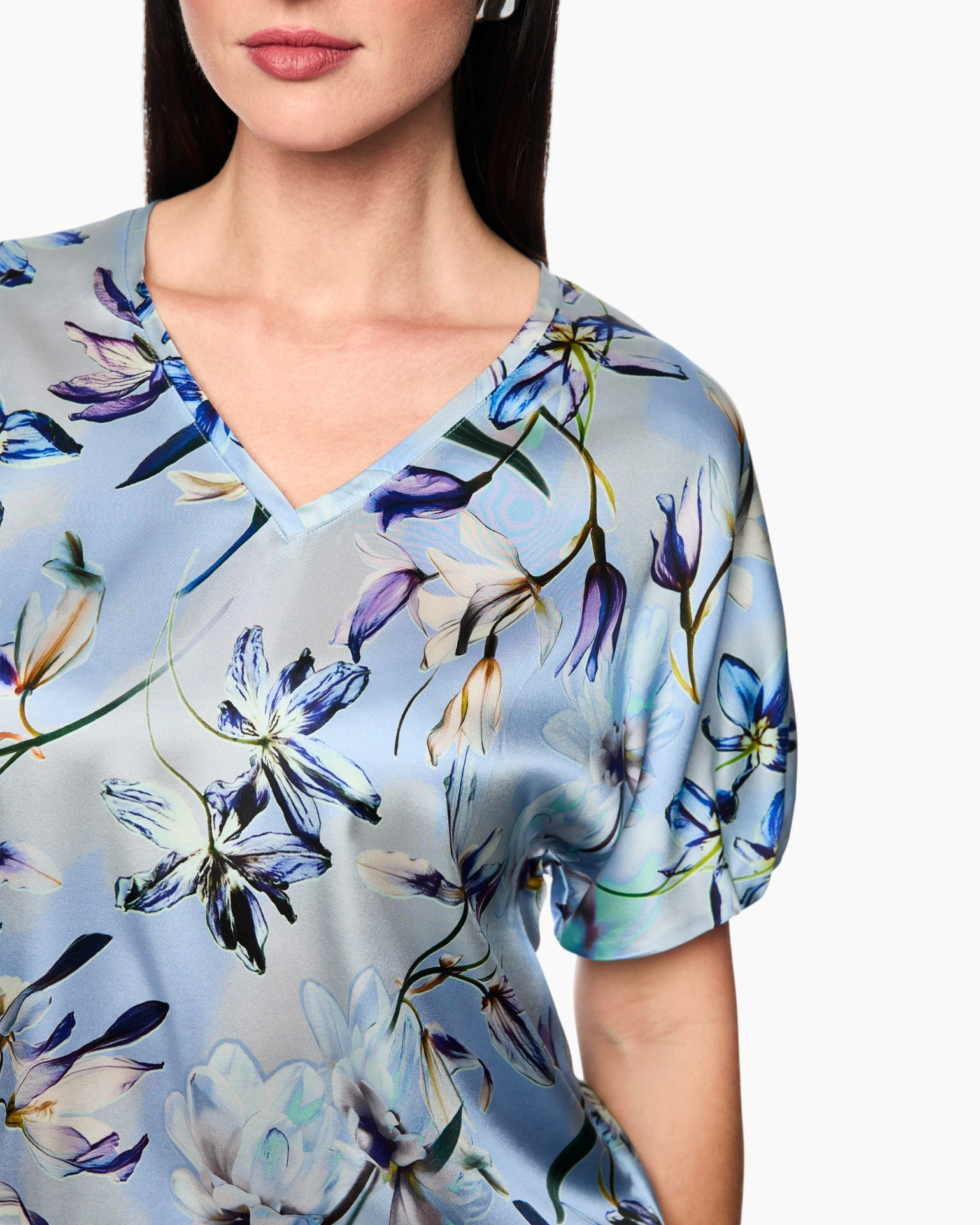 blouse, floral, v-neck, short-sleeve, silky