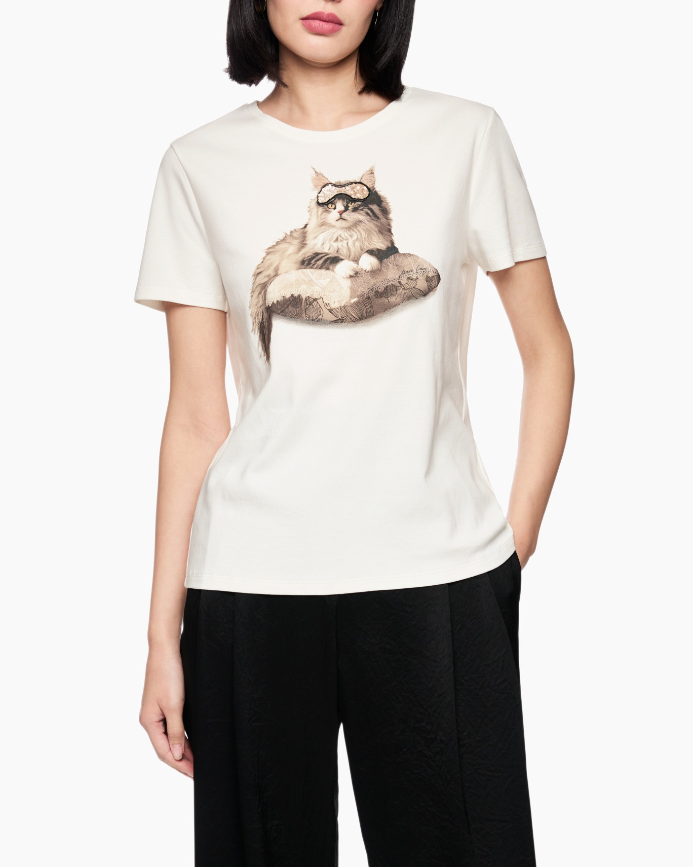 T-Shirt, Blouse, Adult, Person, Woman