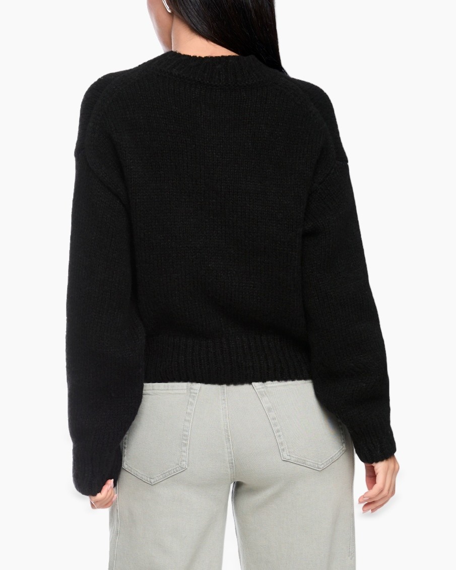 black sweater, knit sweater, crew neck, long sleeves, soft fabric