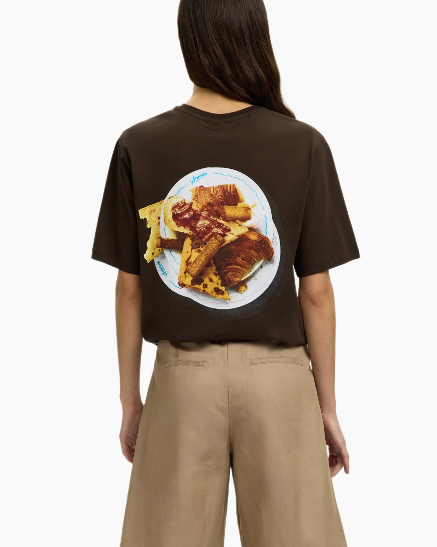 T-Shirt, Adult, Female, Person, Woman