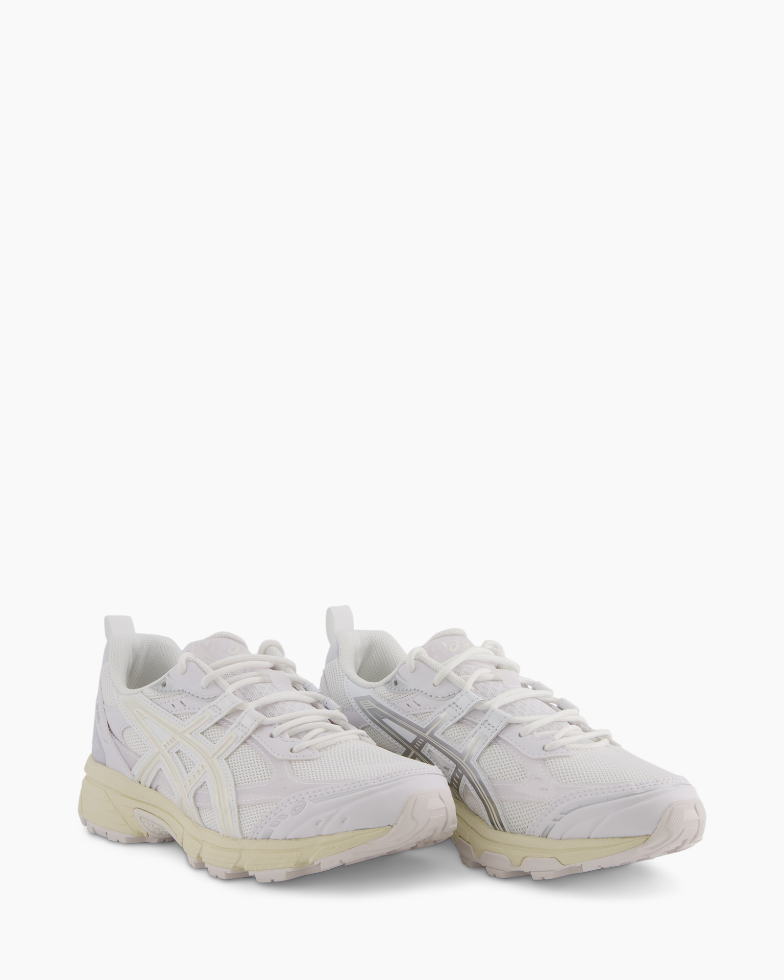 running shoes, white sneakers, mesh, athletic, lightweight