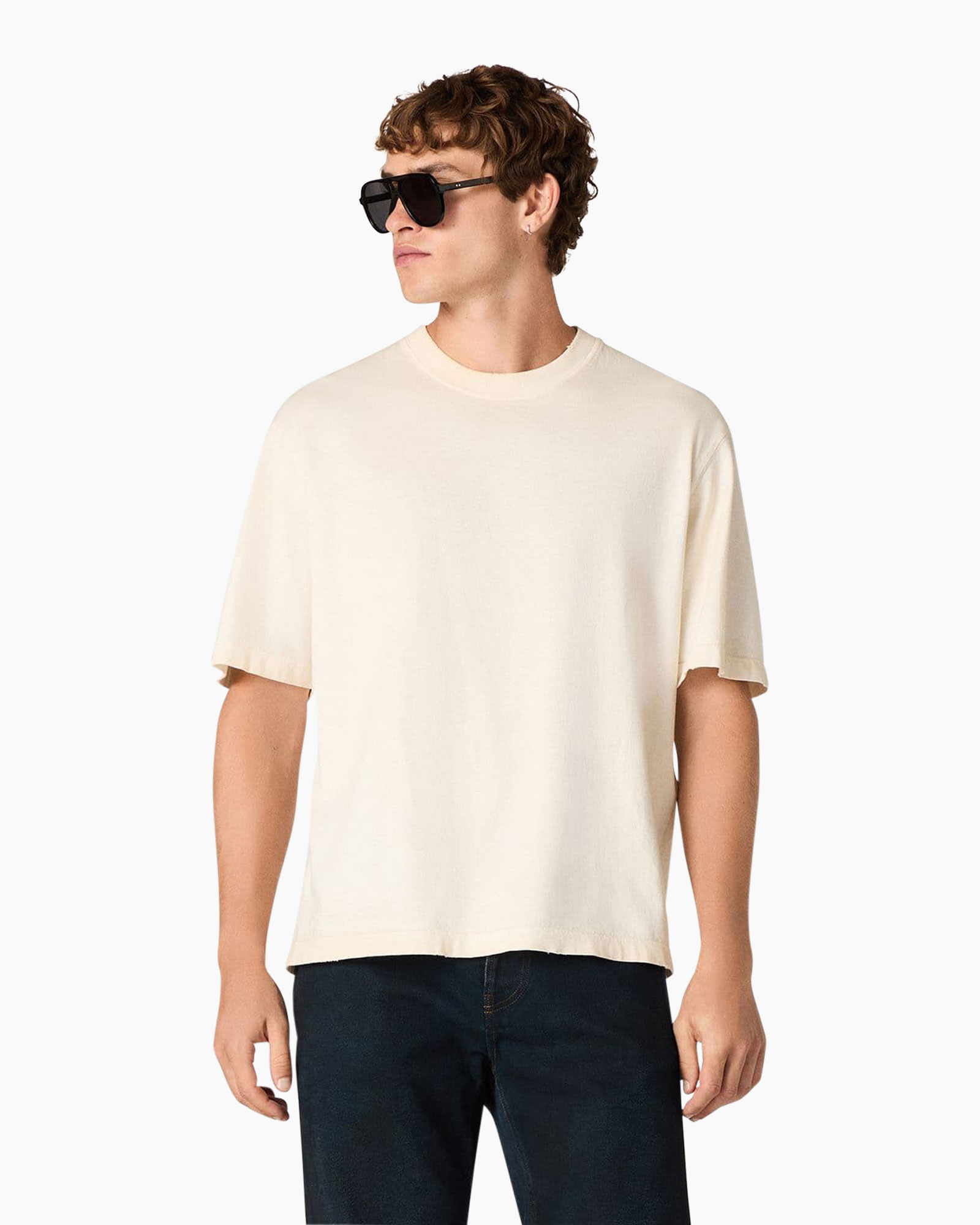 t-shirt, short sleeve, cream color, graphic back, star text