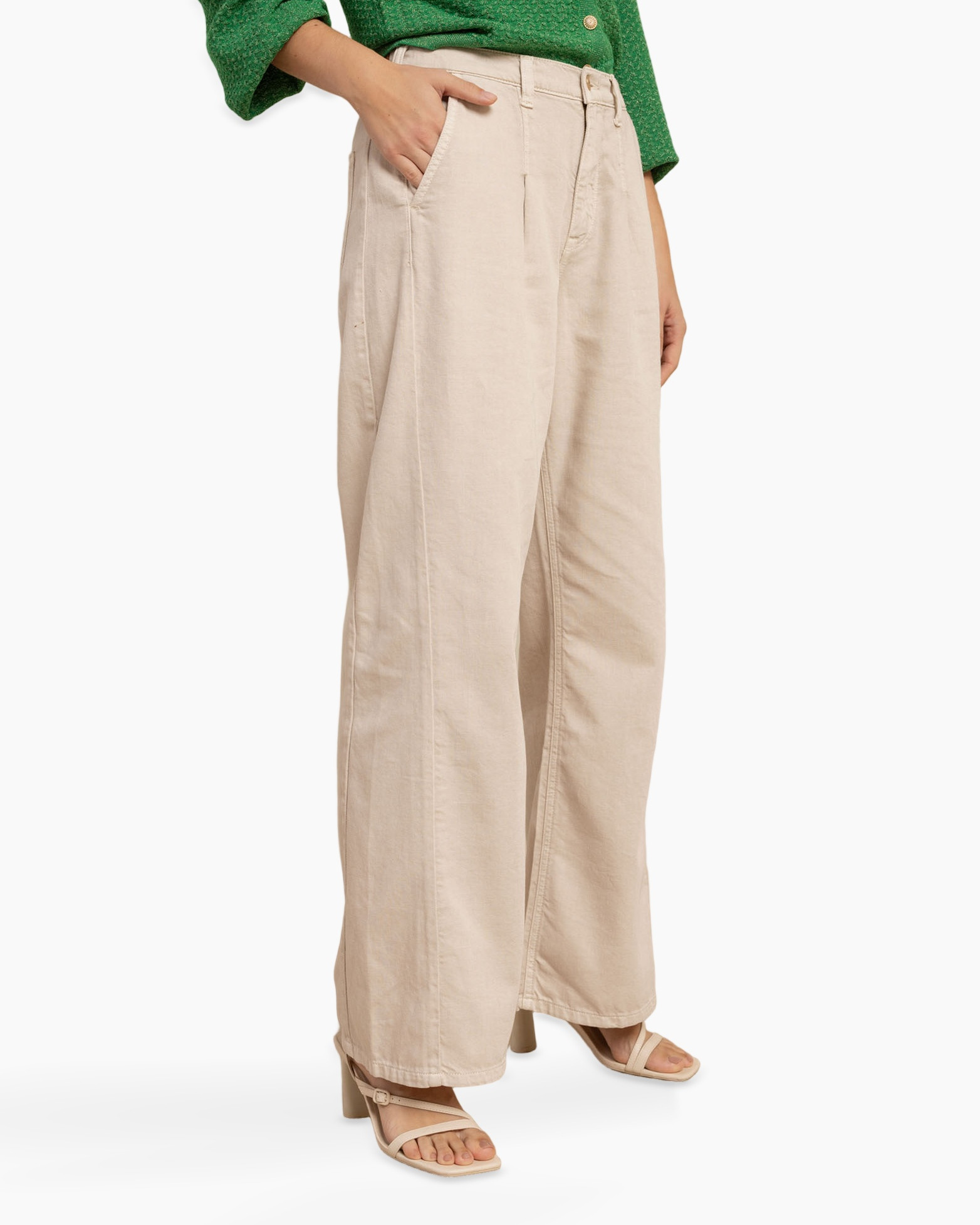 beige pants, wide leg, high waist, pocketed, ankle length