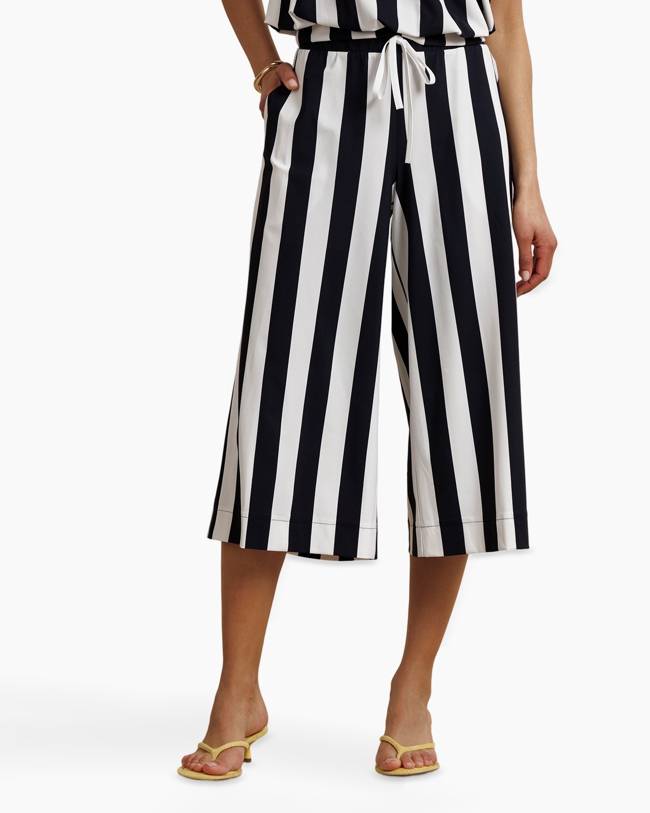 striped, pants, wide-leg, culottes, mid-length
