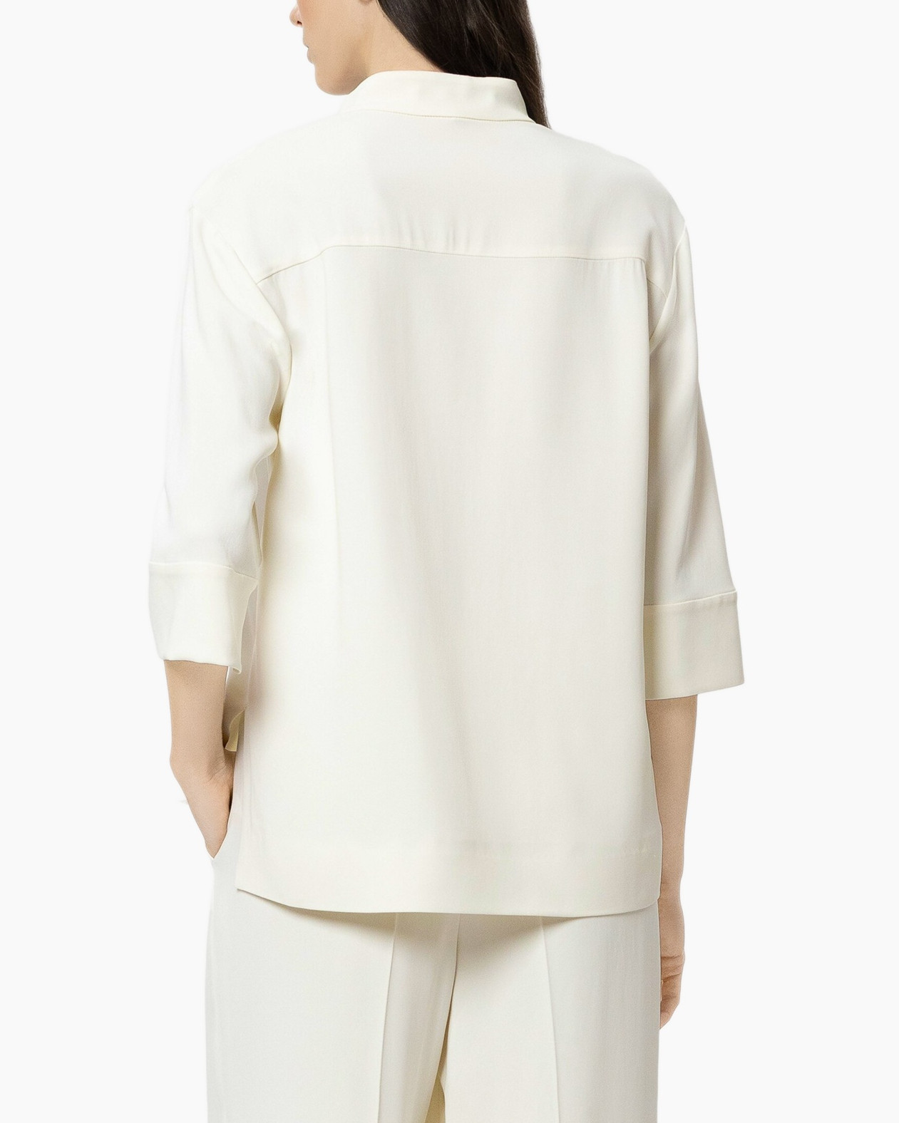 white top, blouse, 3/4 sleeve, collared neck, loose fit
