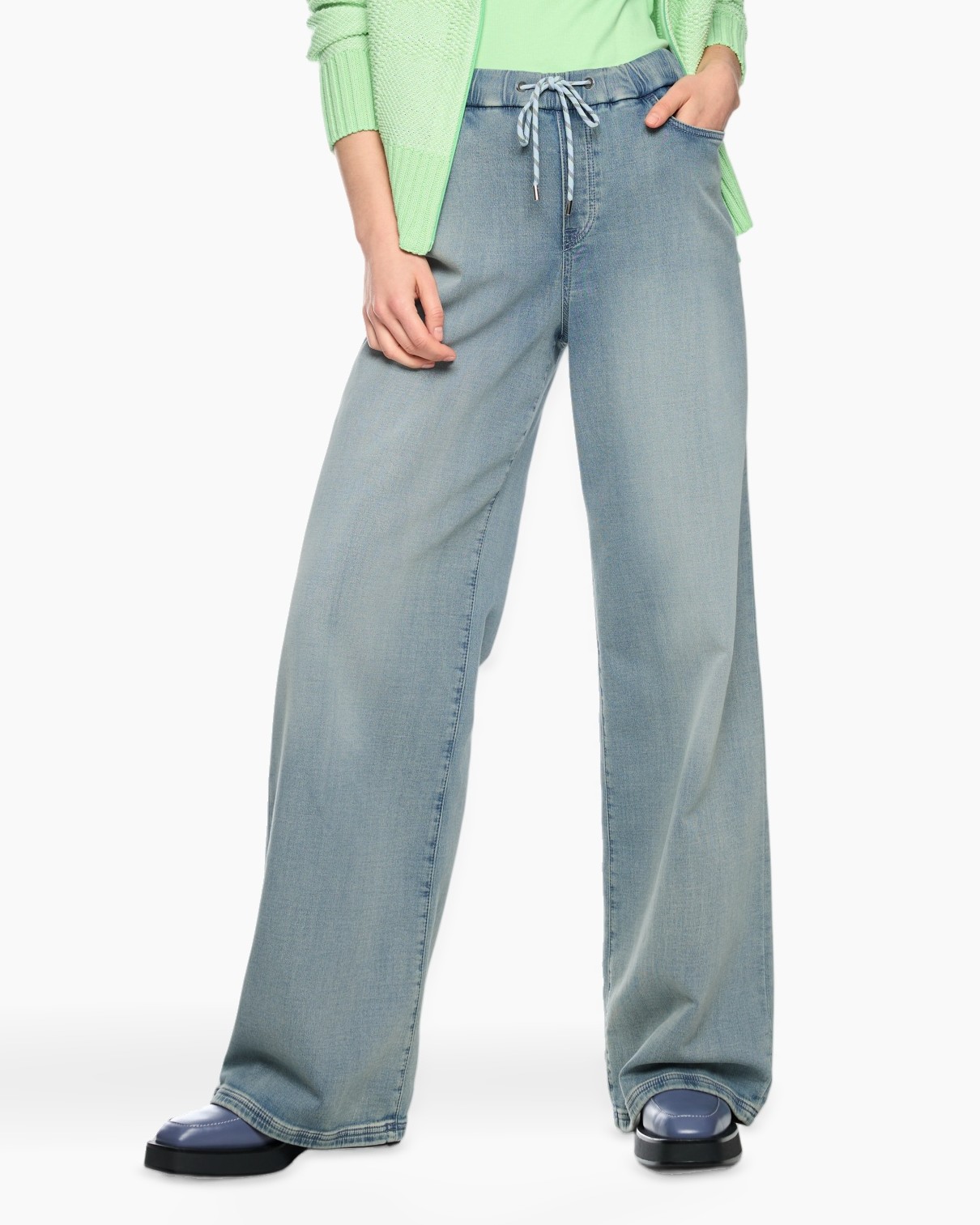 wide-leg jeans, light blue, denim, drawstring waist, loose fit, jeans, wide-leg, light wash, drawstring, pants