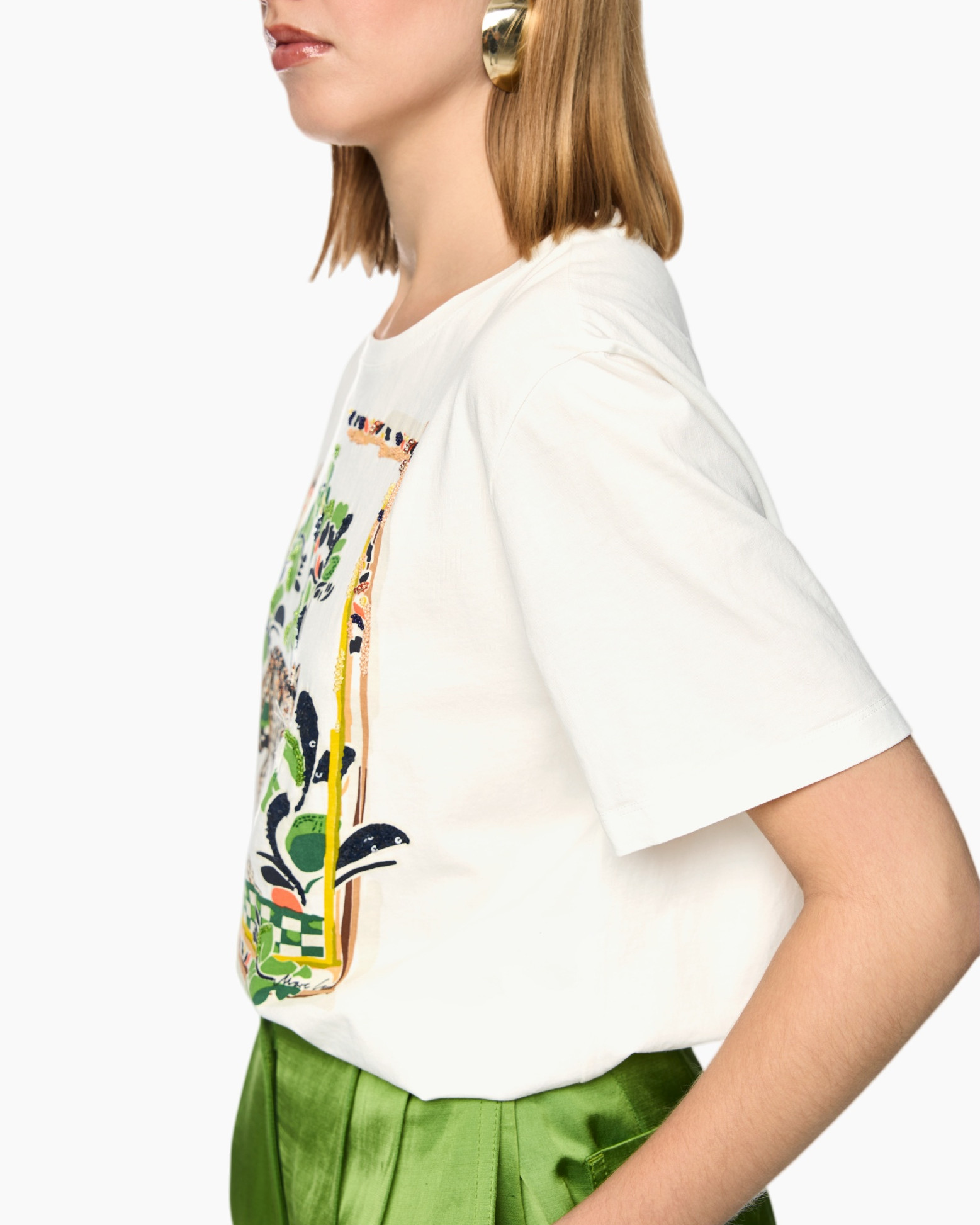 t-shirt, graphic, short sleeve, white, print