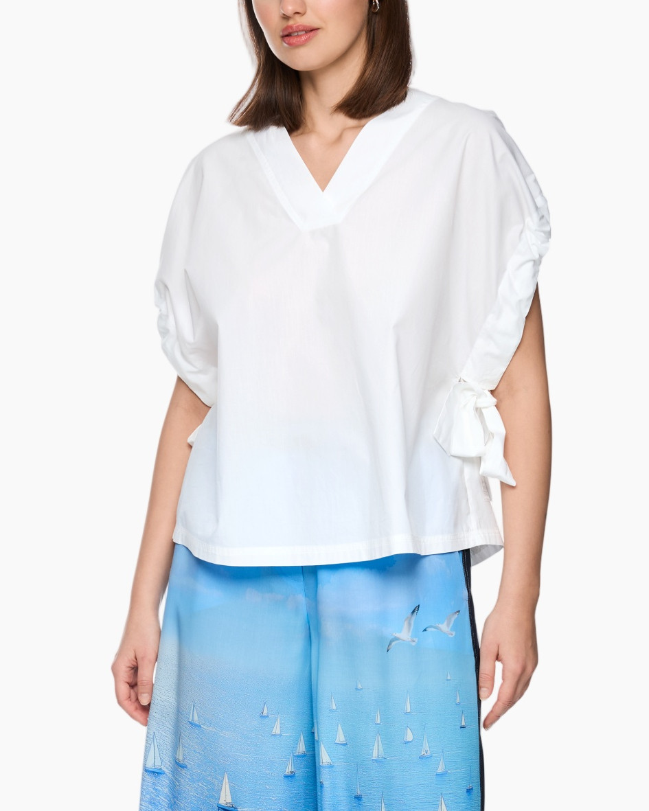 white blouse, v-neck, puff sleeves, tie-detail, lightweight fabric