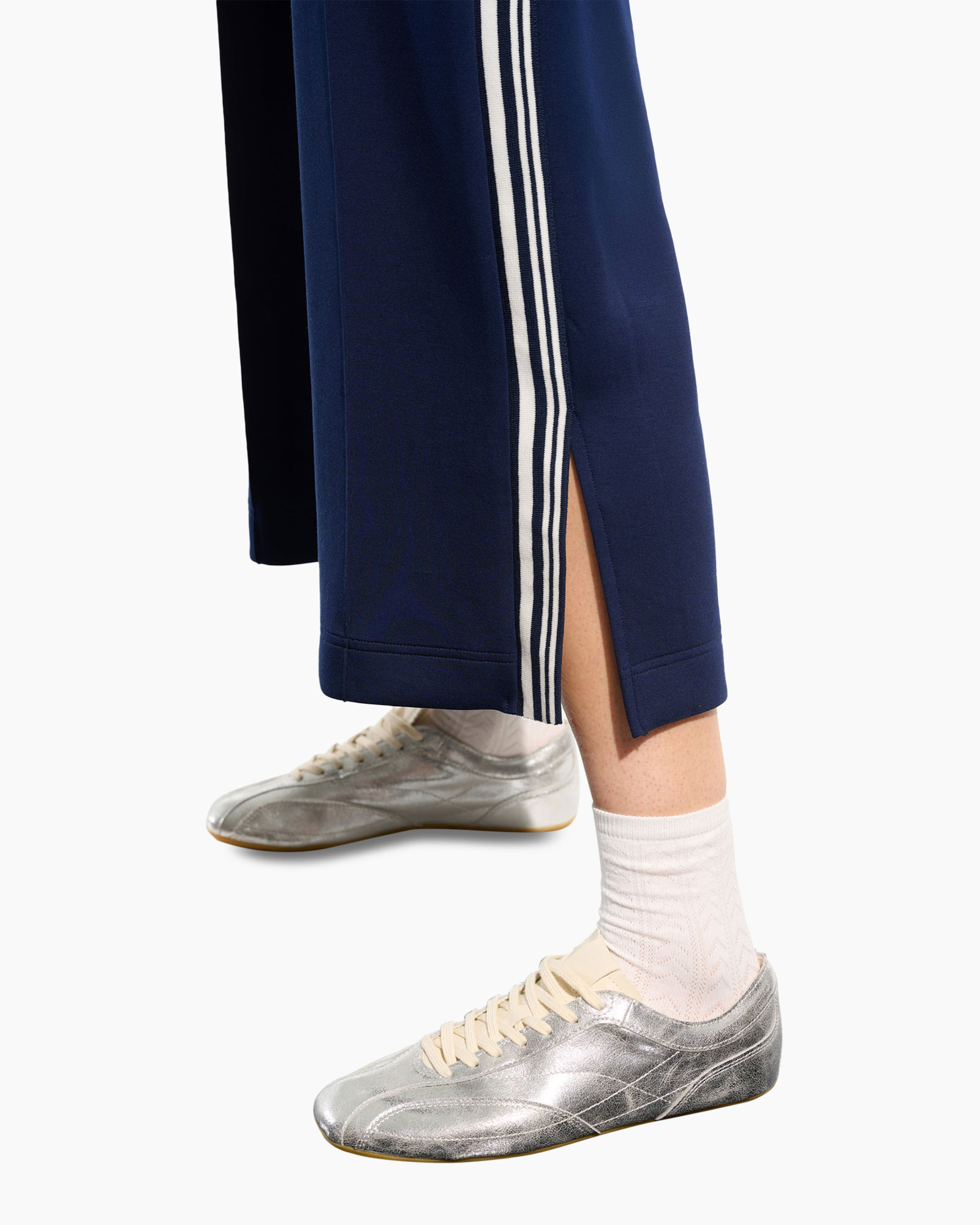 Clothing, Footwear, Shoe, Sneaker, Coat