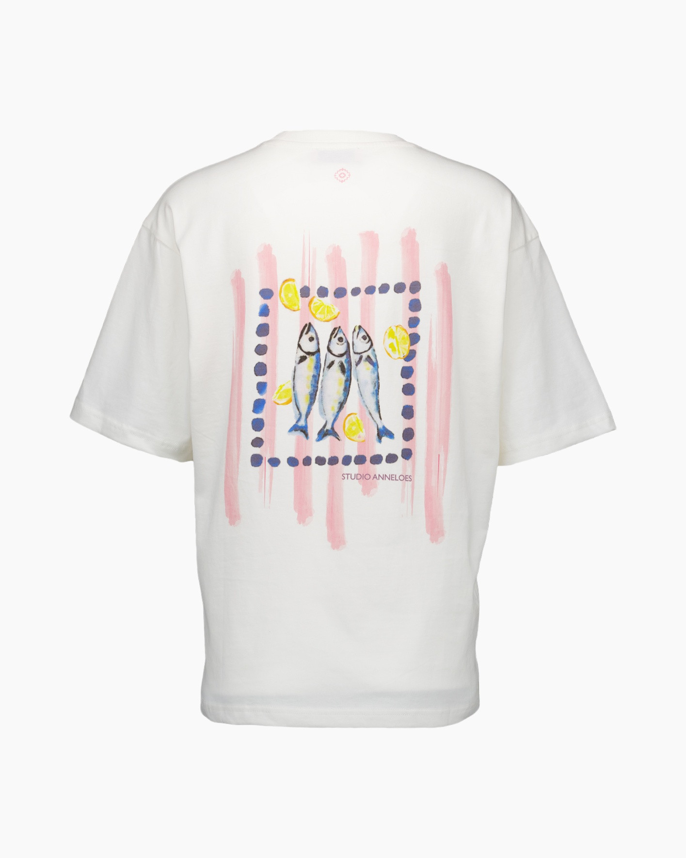 t-shirt, graphic, fish, pink stripes, rounded short sleeves