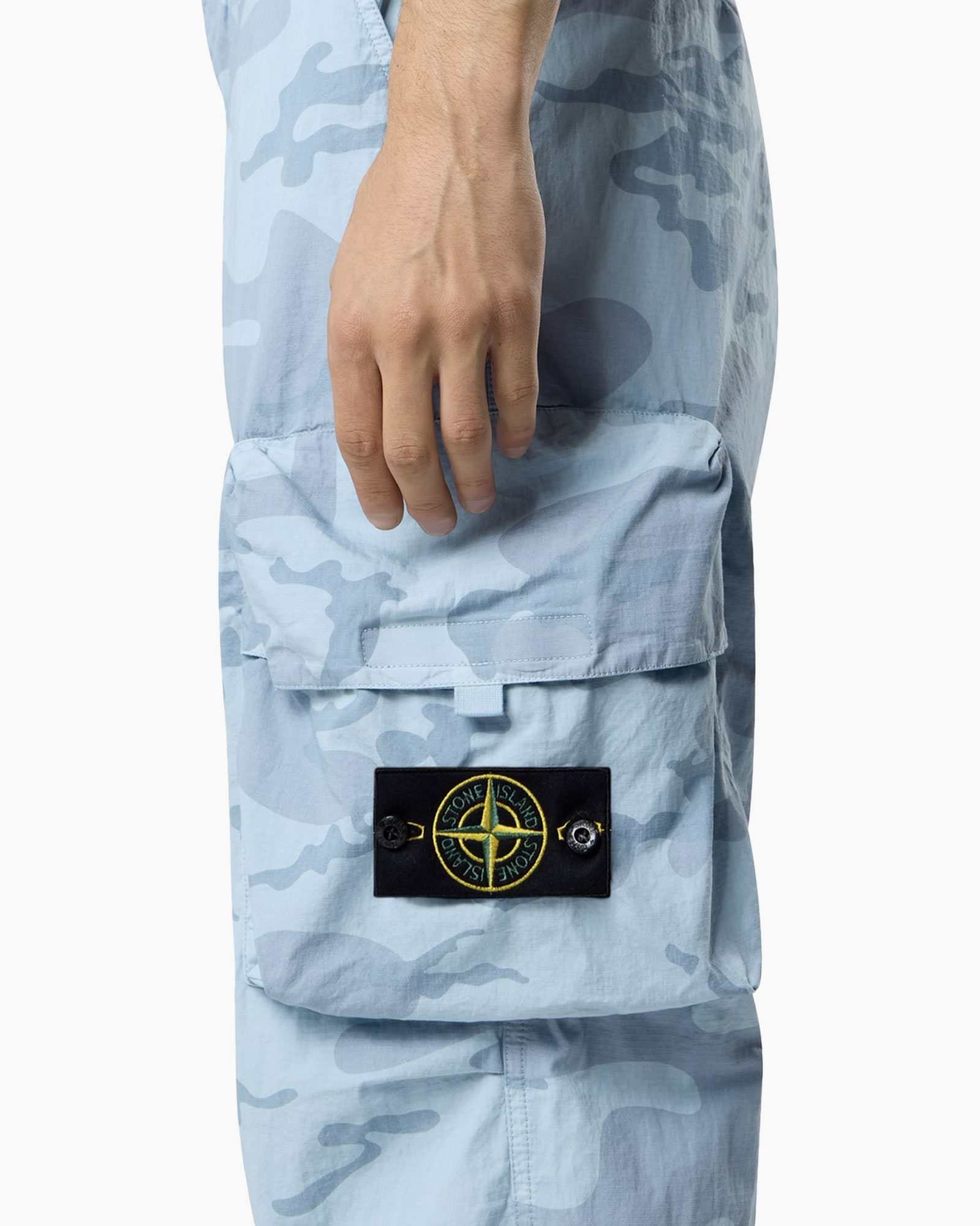 cargo shorts, camouflage, knee pocket, patch logo, light blue