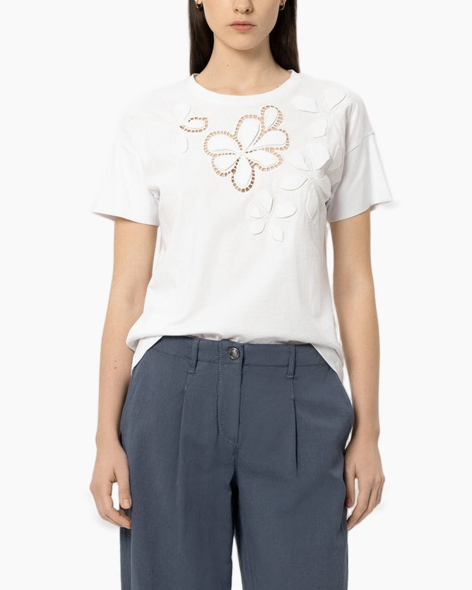 white T-shirt, embroidery, floral cutout, short sleeves, round neck