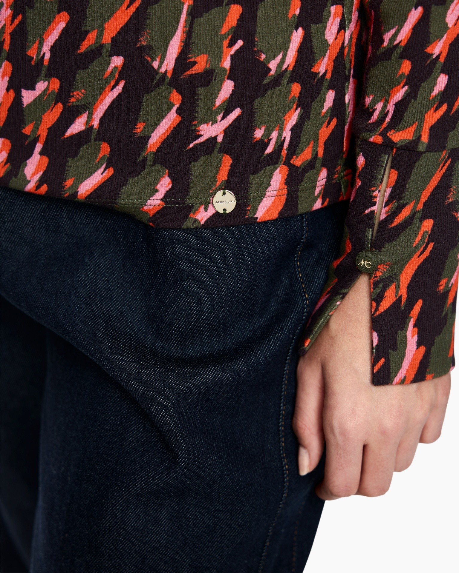floral pattern, long sleeve, button stud, knit fabric, casual shirt