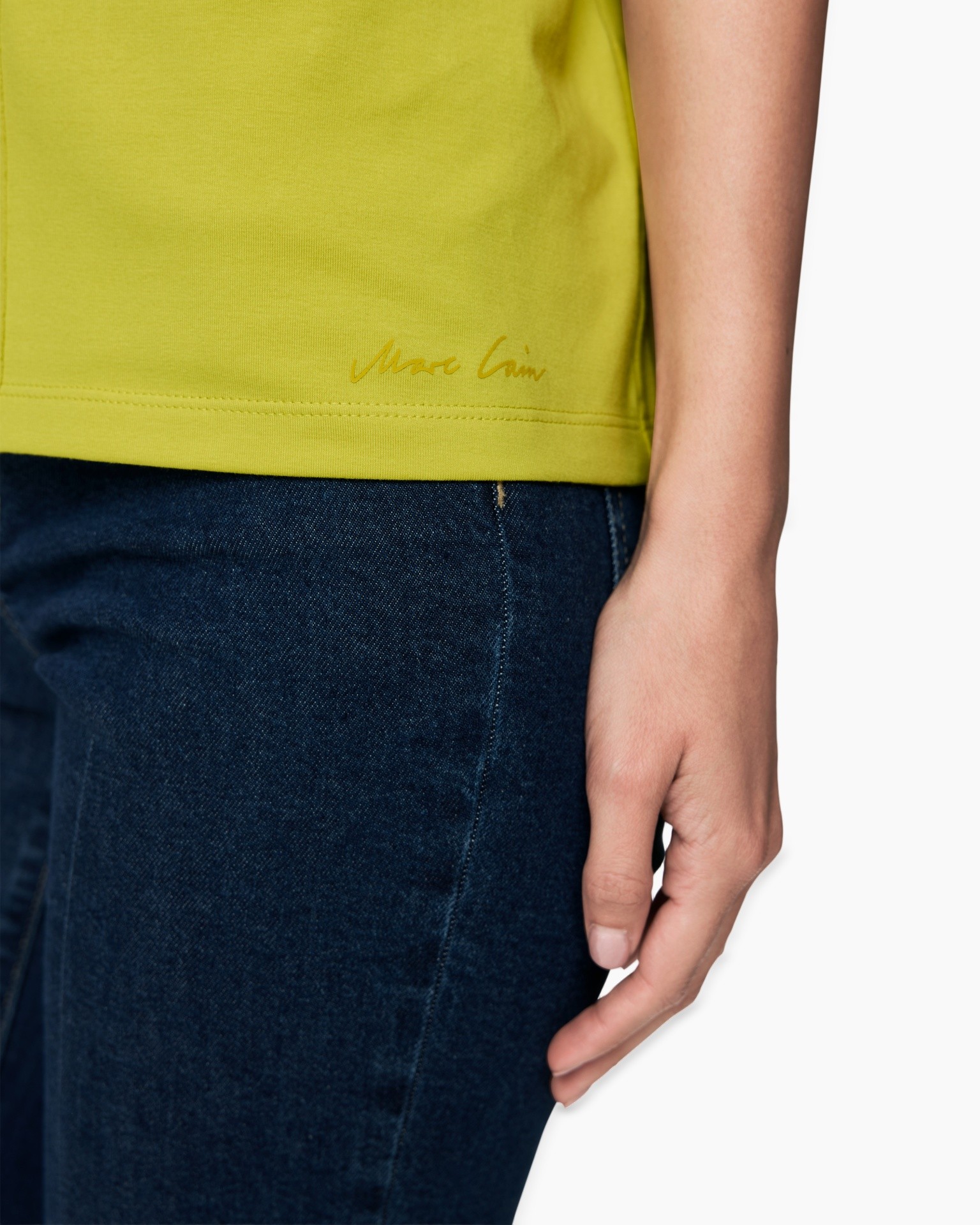 t-shirt, yellow, logo, short sleeve, pants