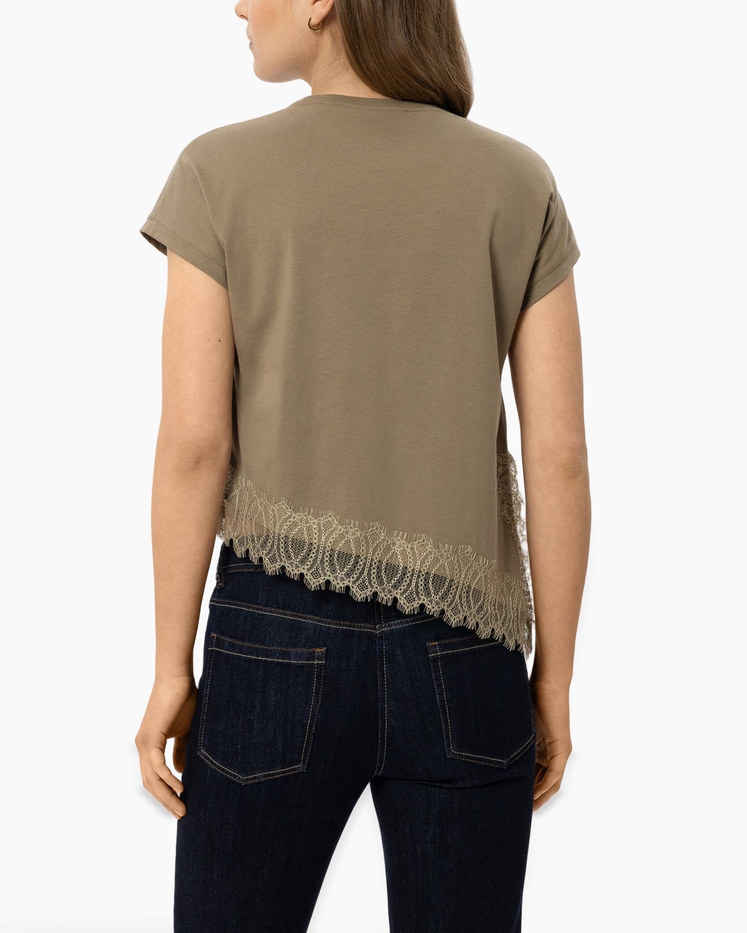 t-shirt, beige, lace hem, short sleeve, back view