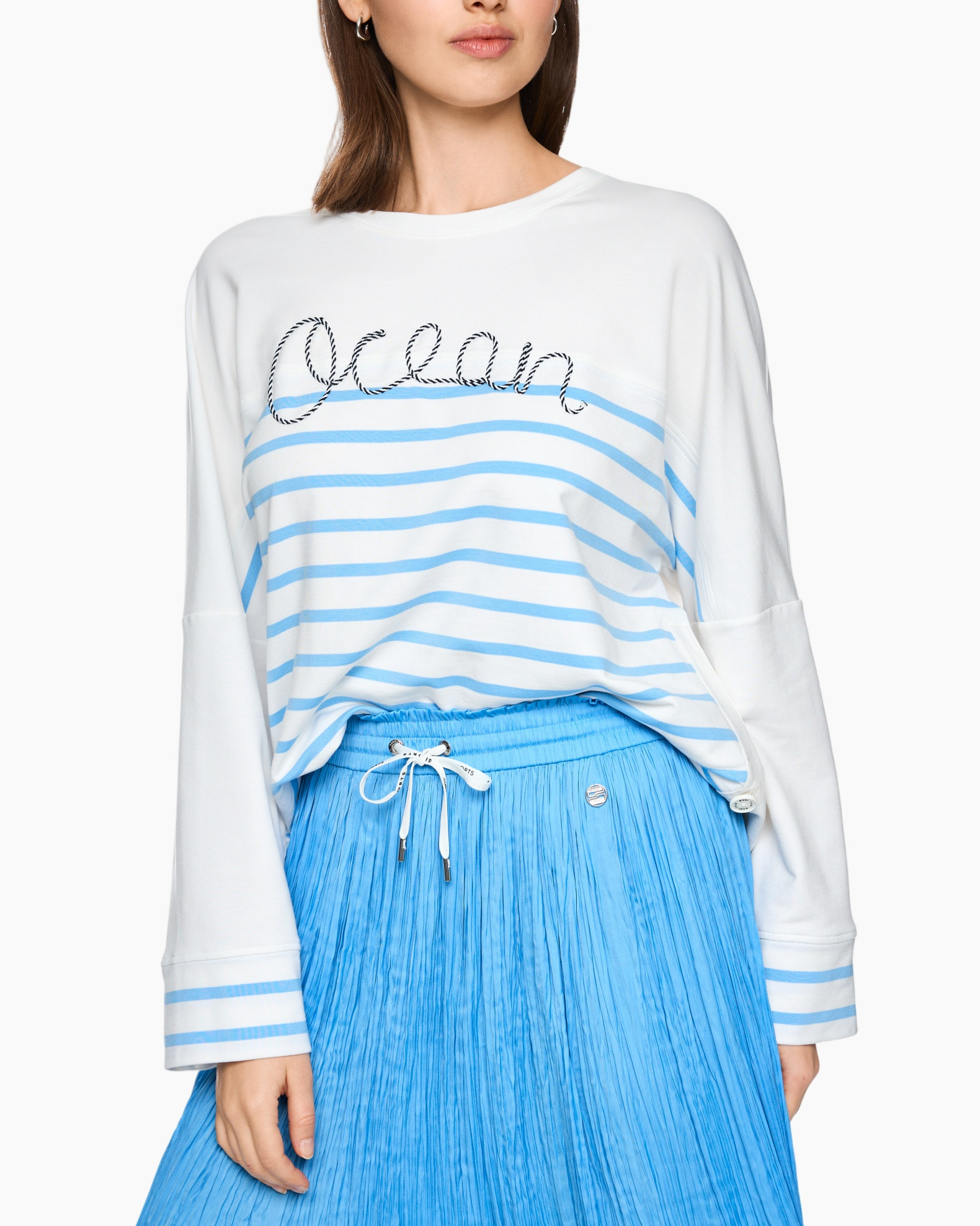 stripe top, long sleeves, crew neck, light blue, drawstring skirt