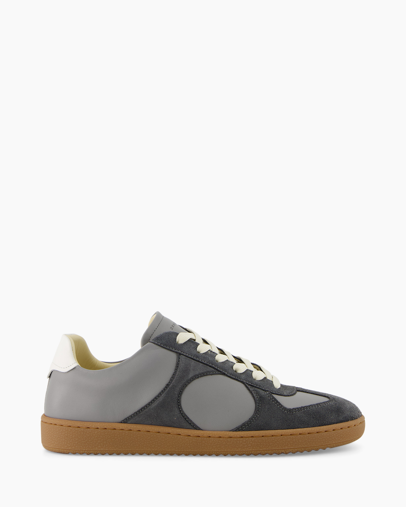 sneaker, gray, low-cut, gum sole, laces