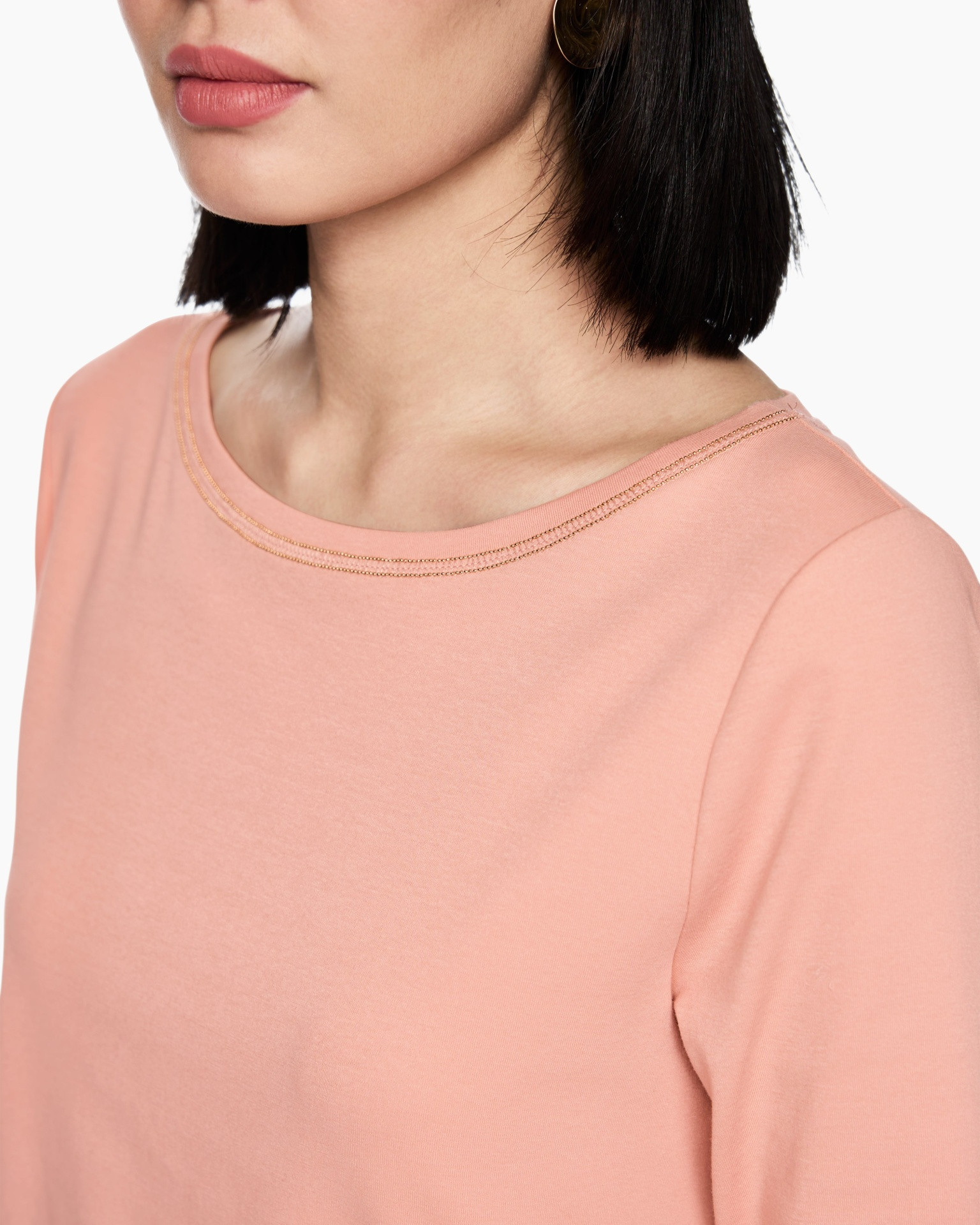 Long Sleeve, Neck, Person, Adult, Woman