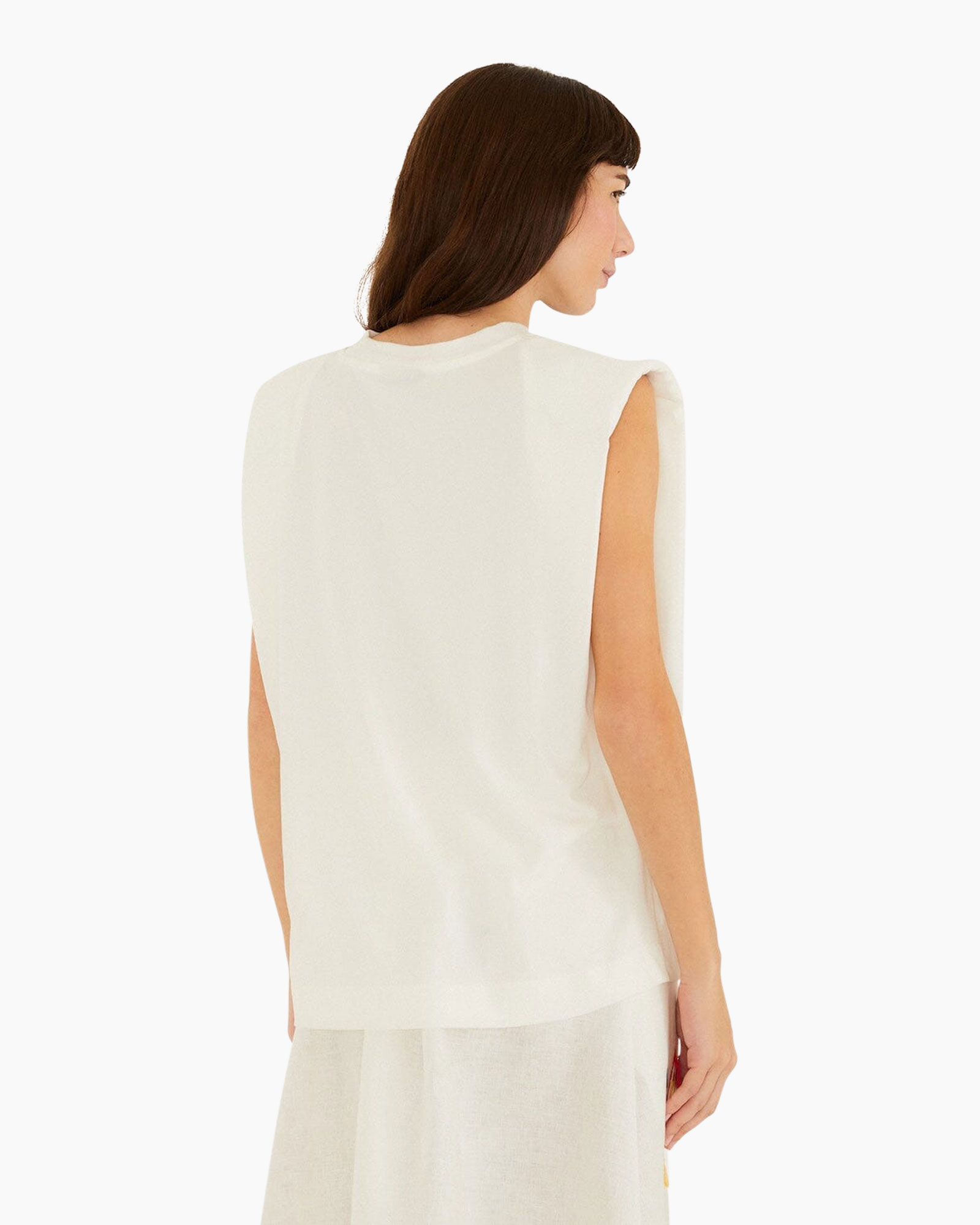 sleeveless top, graphic tee, white top, parrot print, circa belt