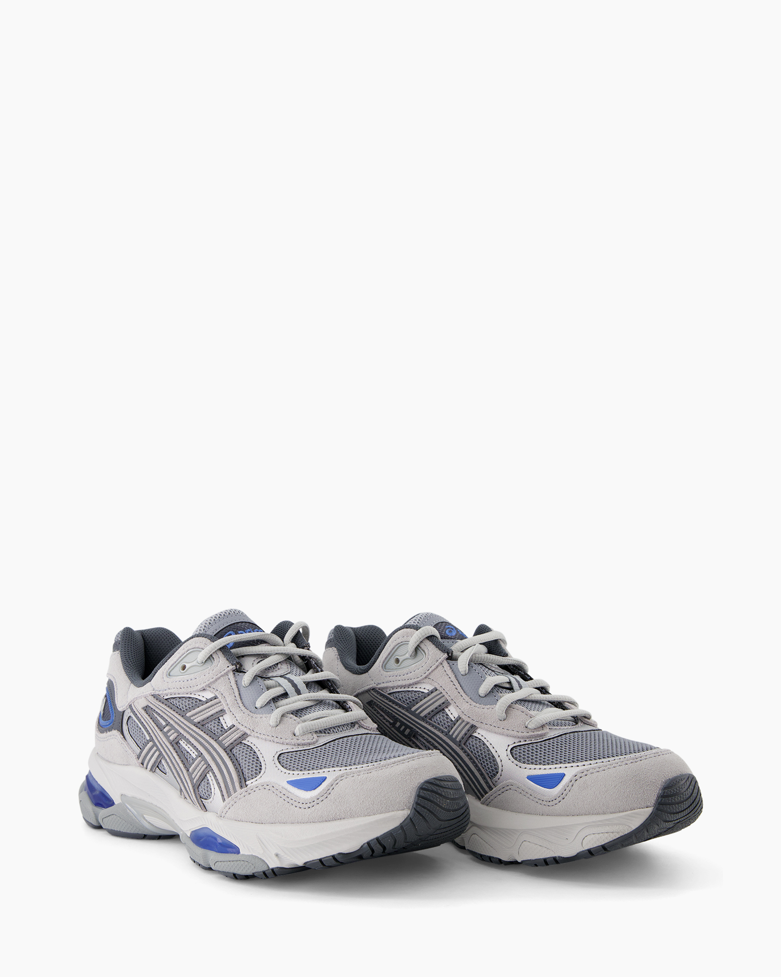 athletic shoe, sneaker, gray, mesh, lacing
