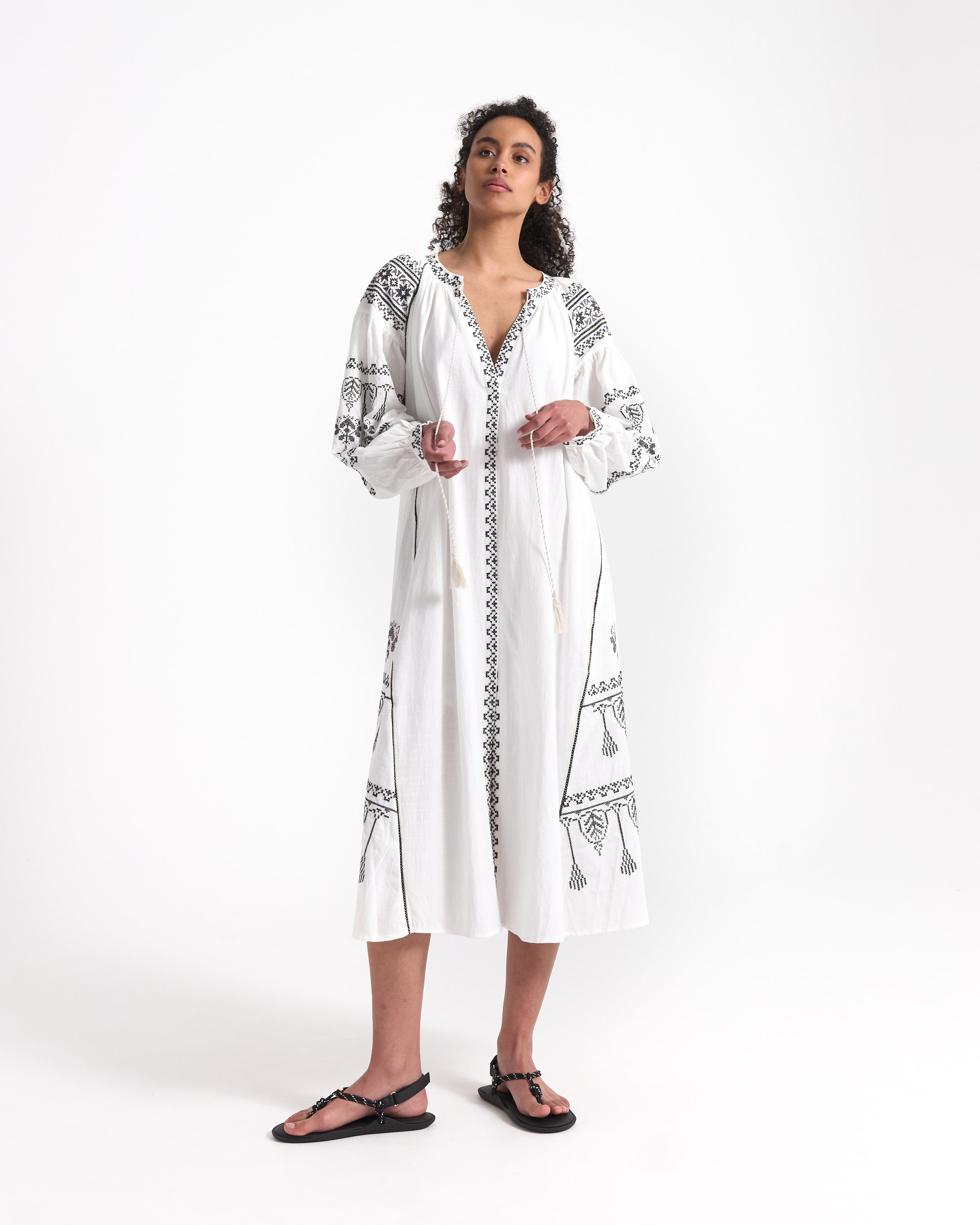 white dress, embroidered dress, long dress, tunic, boho style