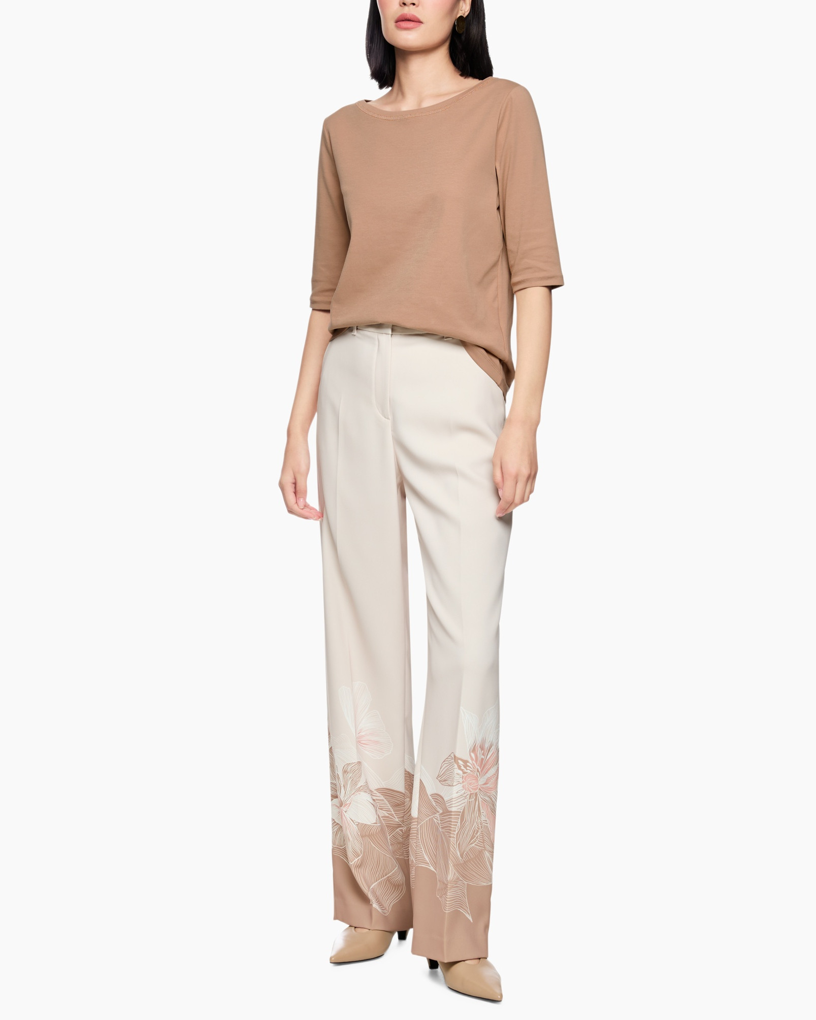 Home Decor, Linen, Pants, Person, Blouse