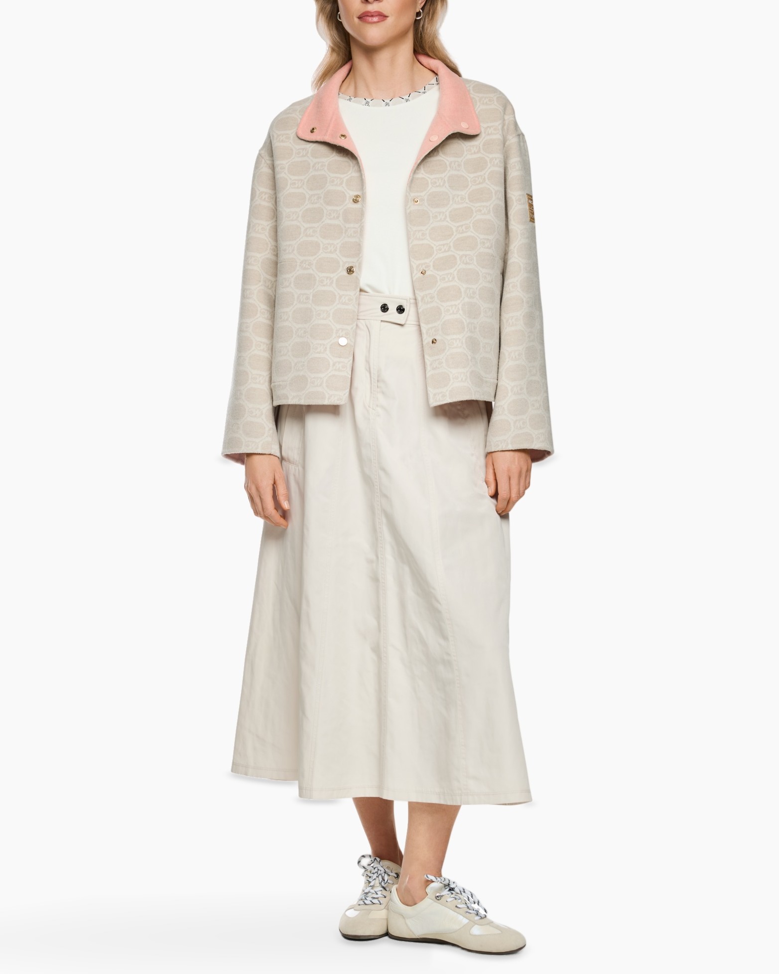 coat jacket, patterned jacket, pastel pink collar, mid-length coat, beige outerwear
