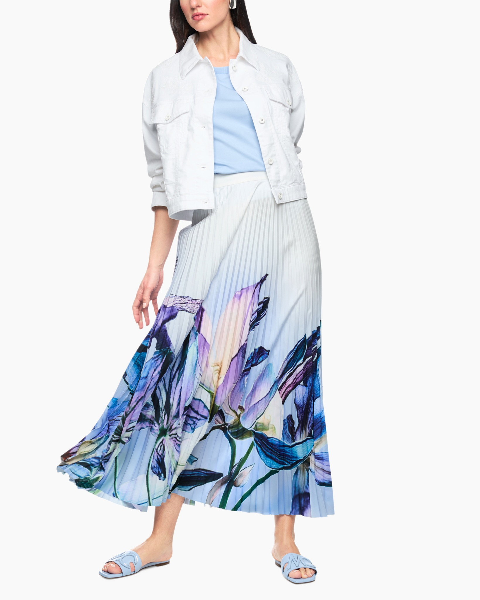 Skirt, Adult, Female, Person, Woman