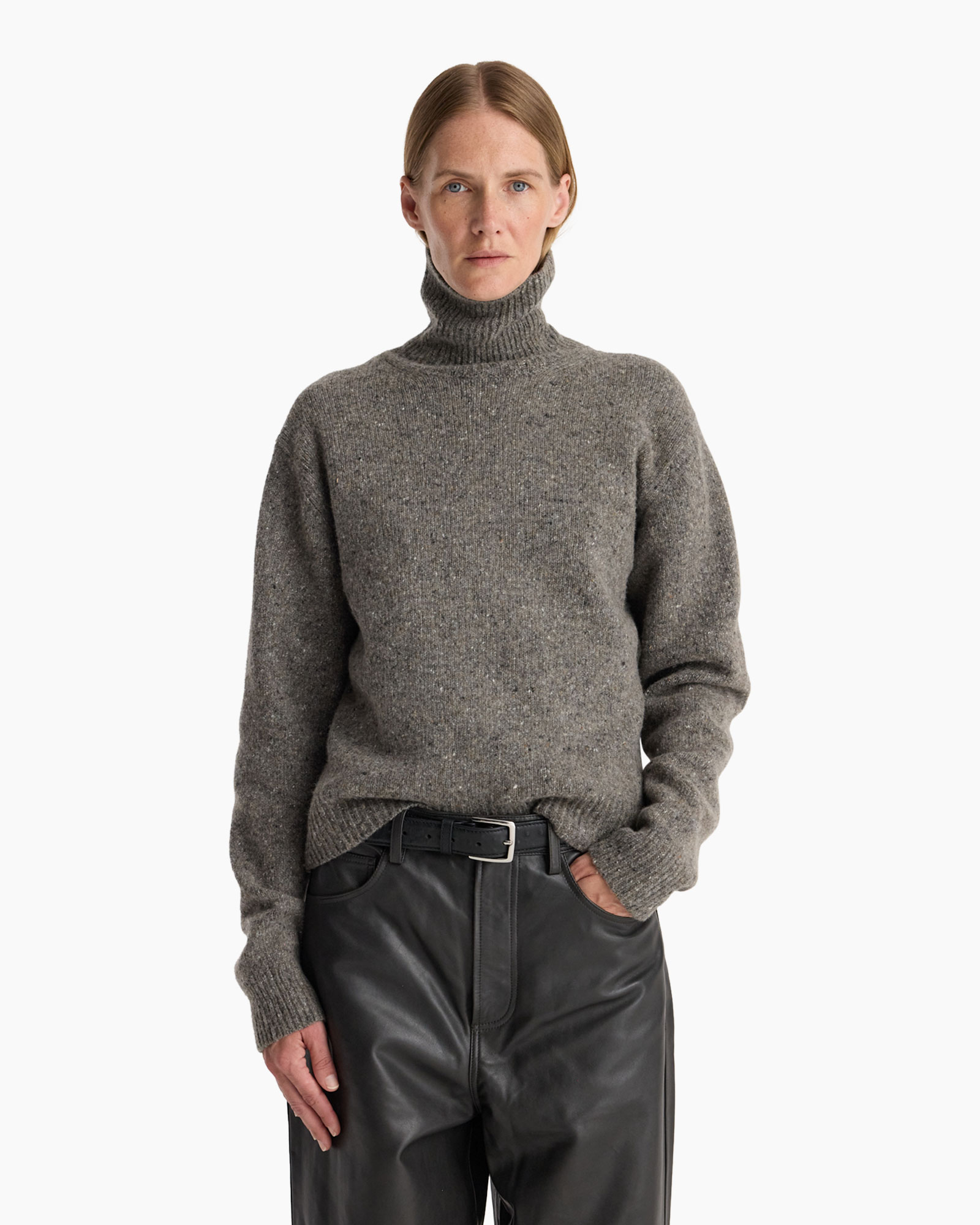 turtleneck, knit sweater, gray,  Drogue? but avoid brand, pullover, wool blend, long sleeves, midweight