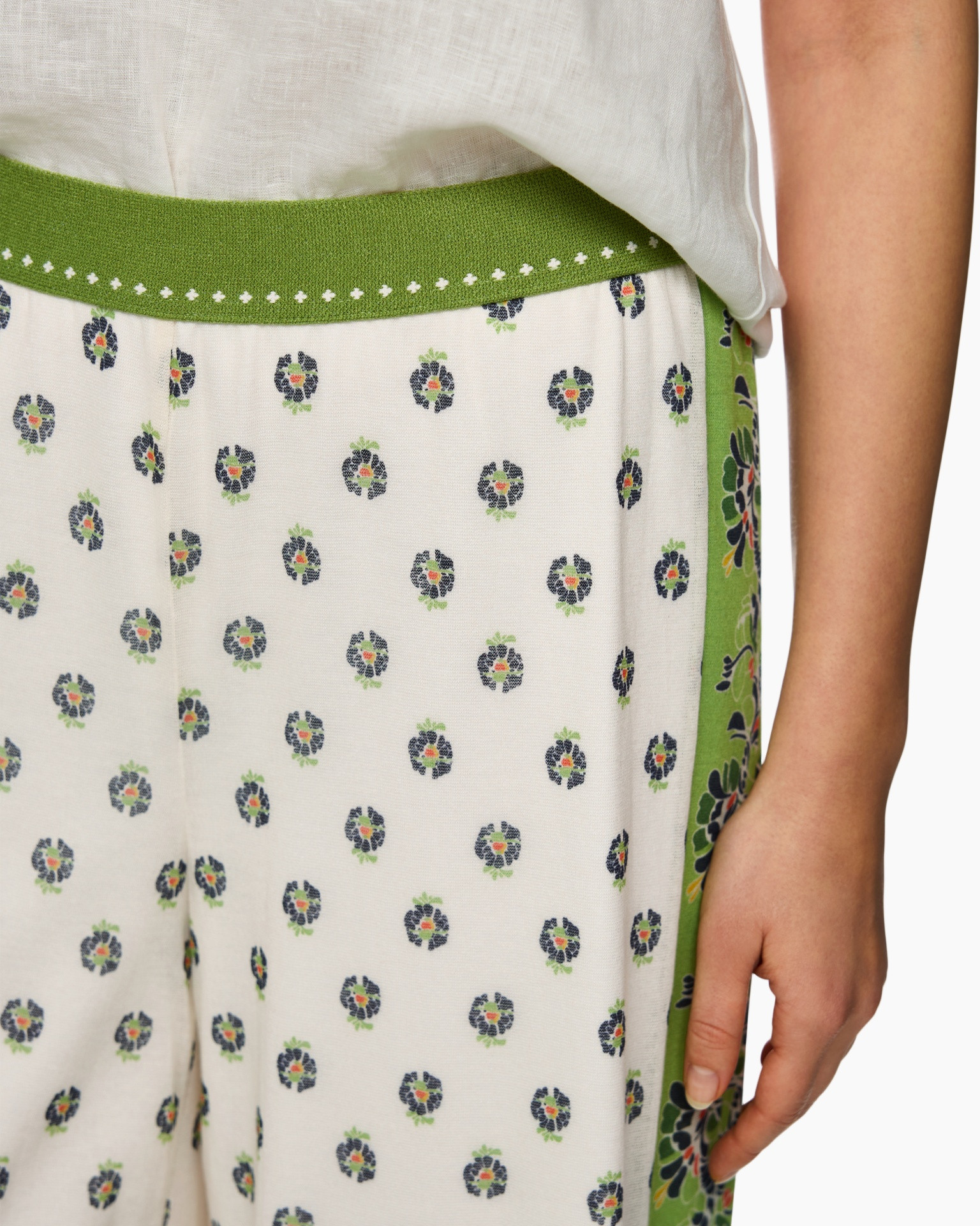pants, print, green, elastic waistband, side stripe