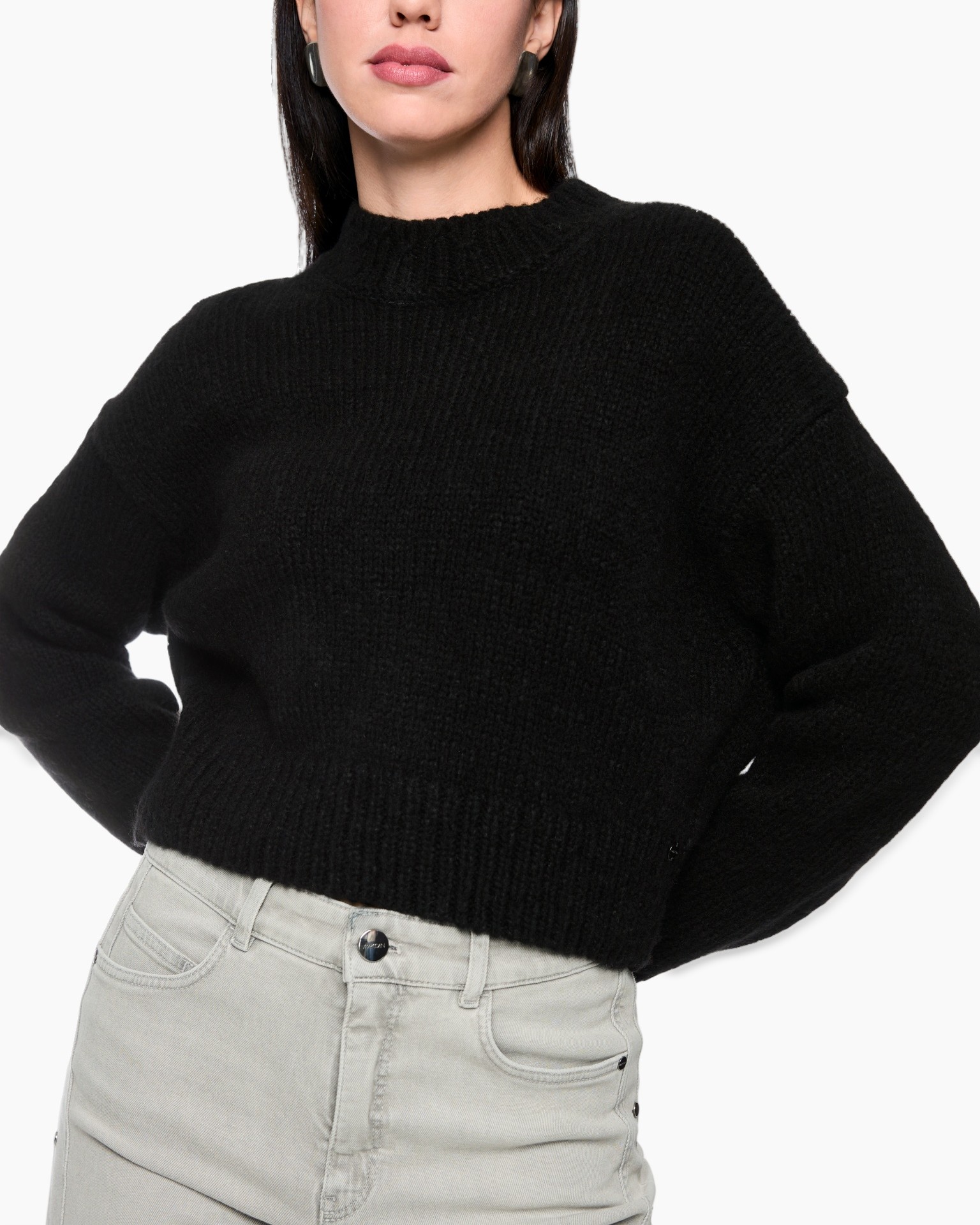 sweater, knitwear, black, crew-neck, cropped