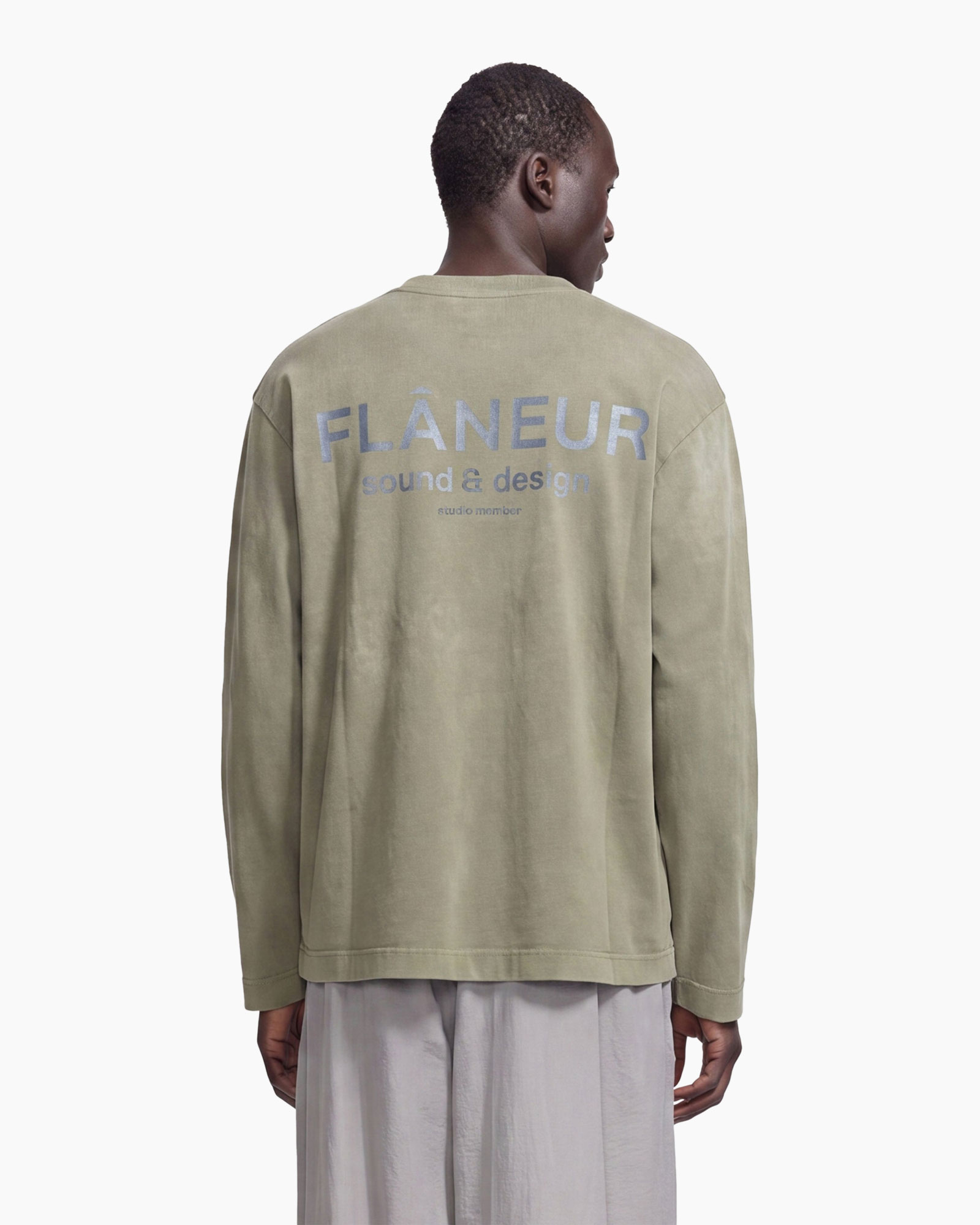 longsleeve, olive, t-shirt, minimal, logo, long-sleeve tee, olive green, crew neck, minimal logo, unisex