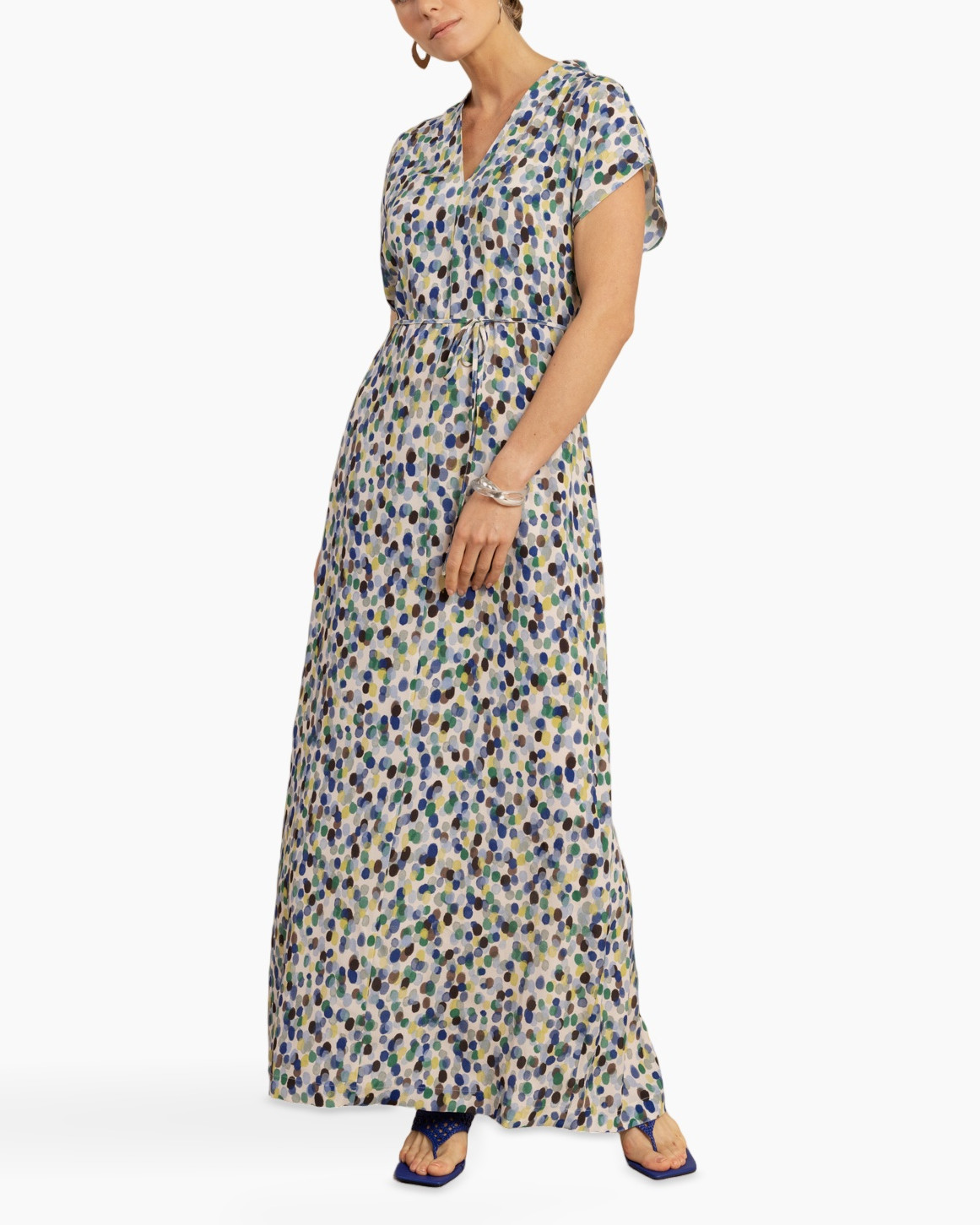 maxi dress, floral dotted pattern, V-neck, short sleeve, long length