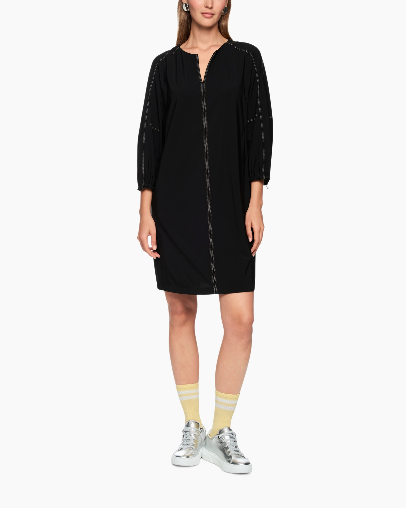 Long Sleeve, Fashion, Coat, Person, Shoe