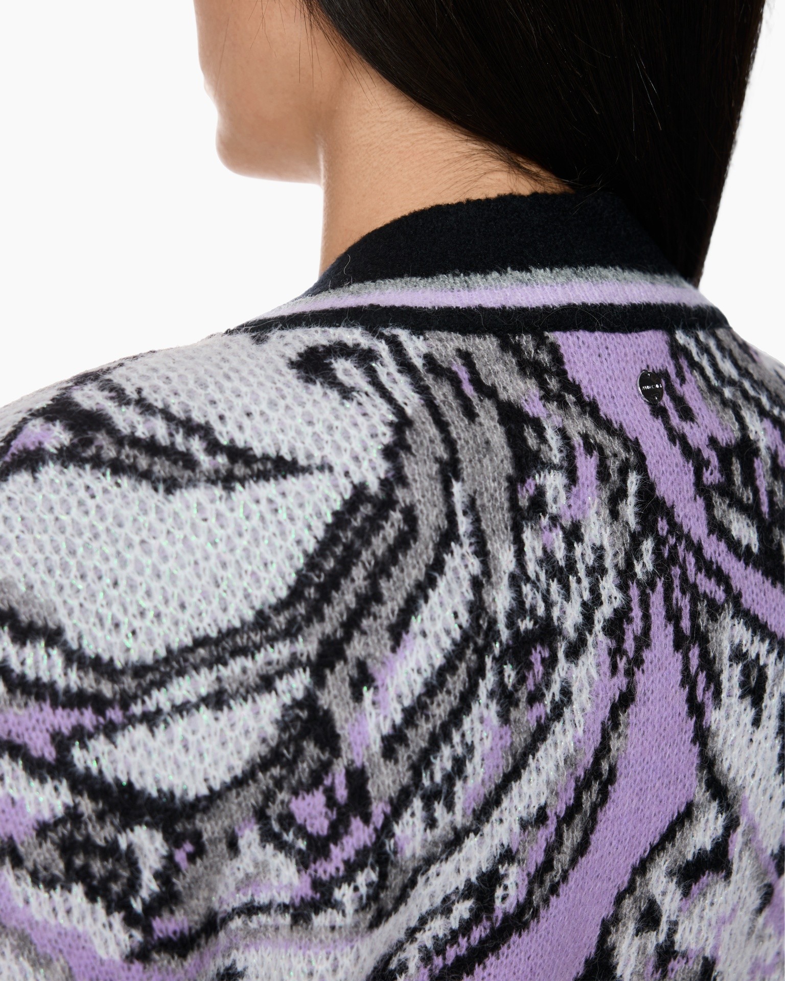 knit sweater, patterned knit, purple, black white, collar detail