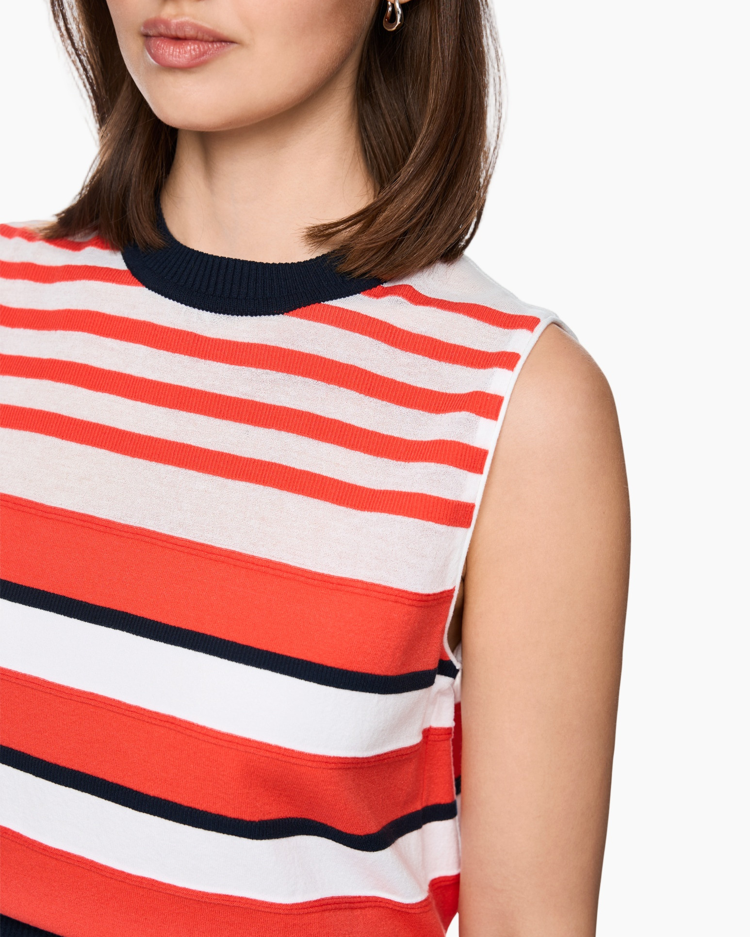 striped knit, sleeveless top, red white navy, crew neck, summer top
