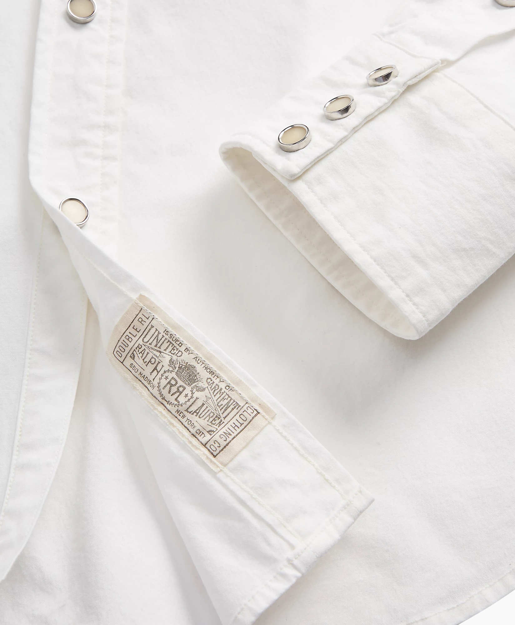 white, shirt, buttoned, label, cuff