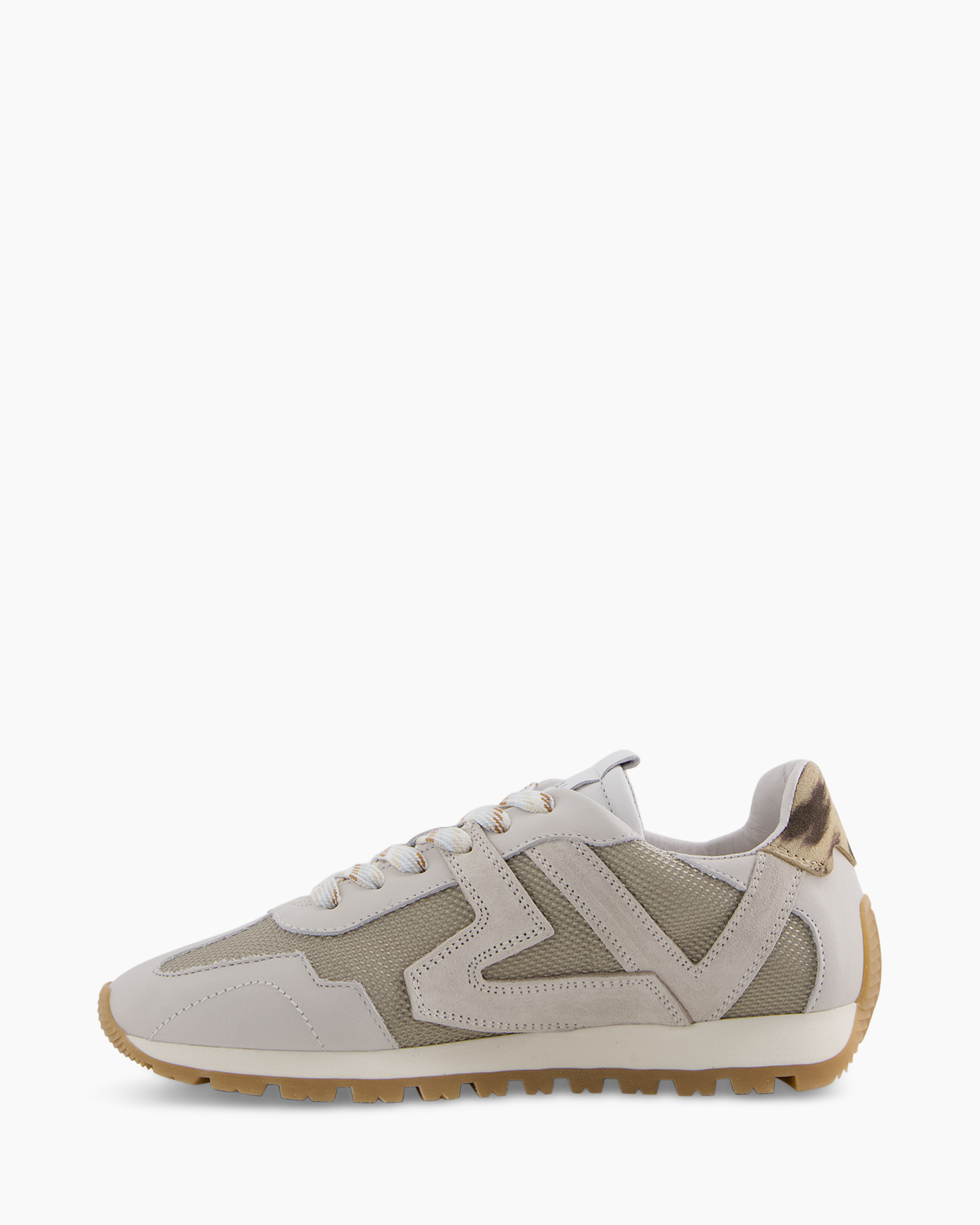 sneaker, athletic, mesh, tan, gum sole