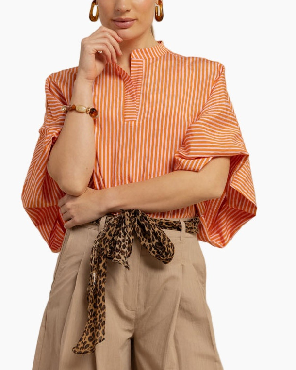 orange striped top, polo neck, short sleeve, kimono sleeve, orange pants