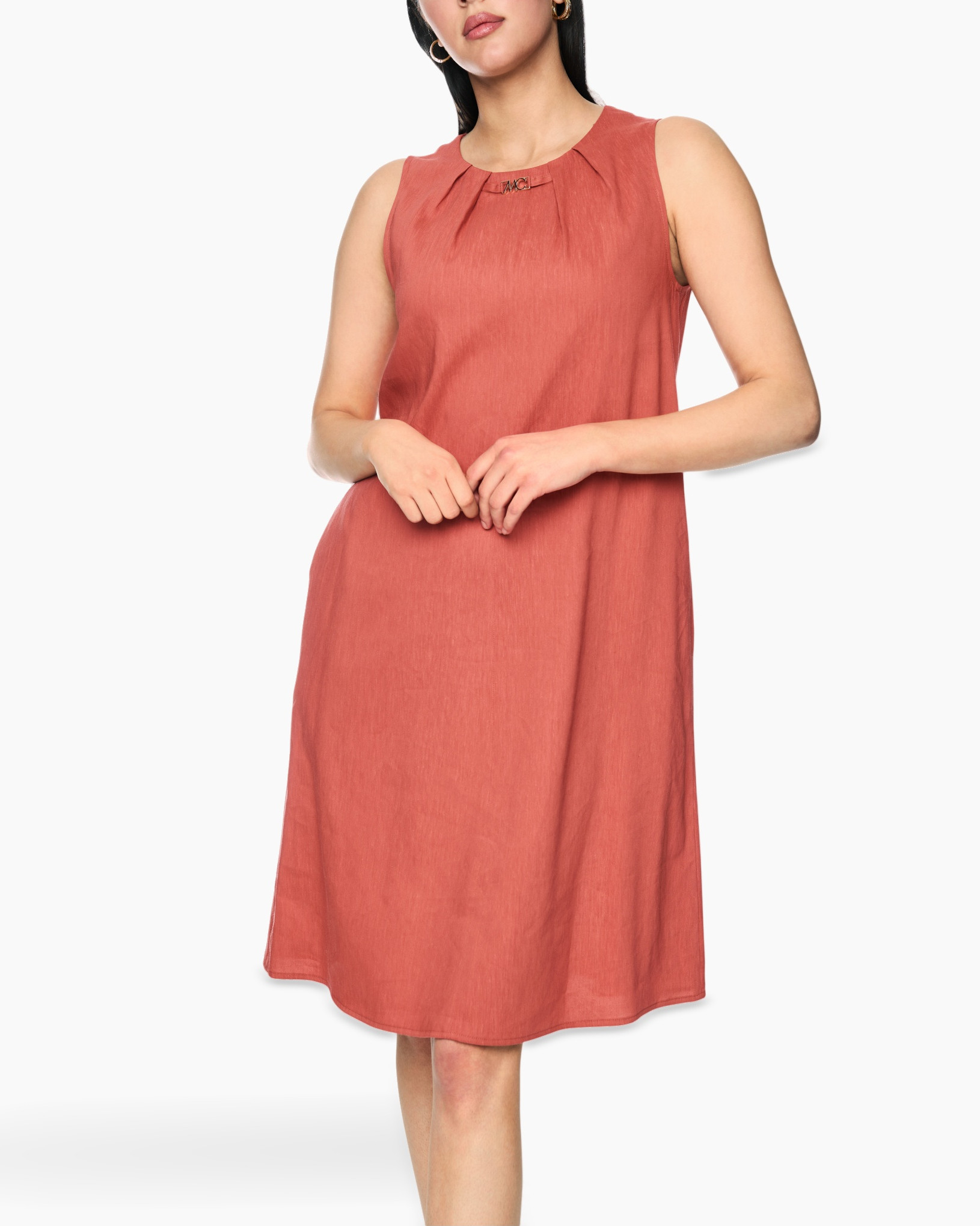 sleeveless dress, linen, solid color, knee-length, casual wear