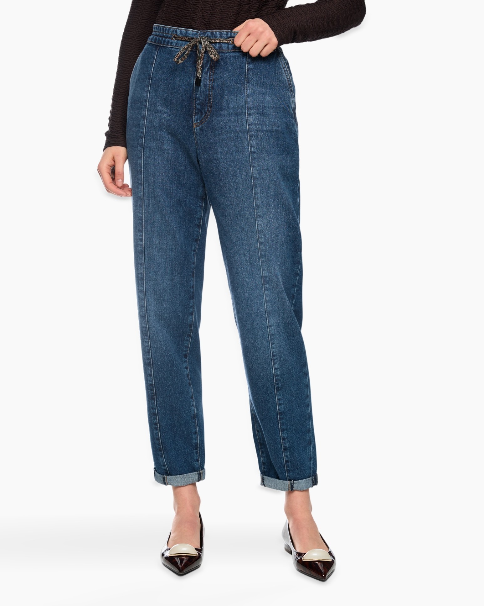jeans, denim, bulky-waist, tapered-leg, rolled-cuff