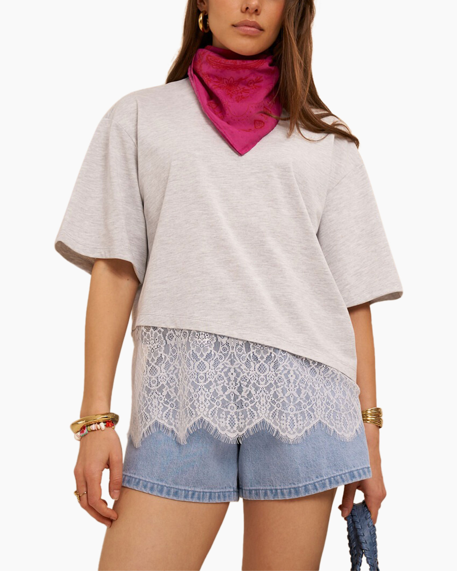top, shorts, lace hem, bandana, t-shirt