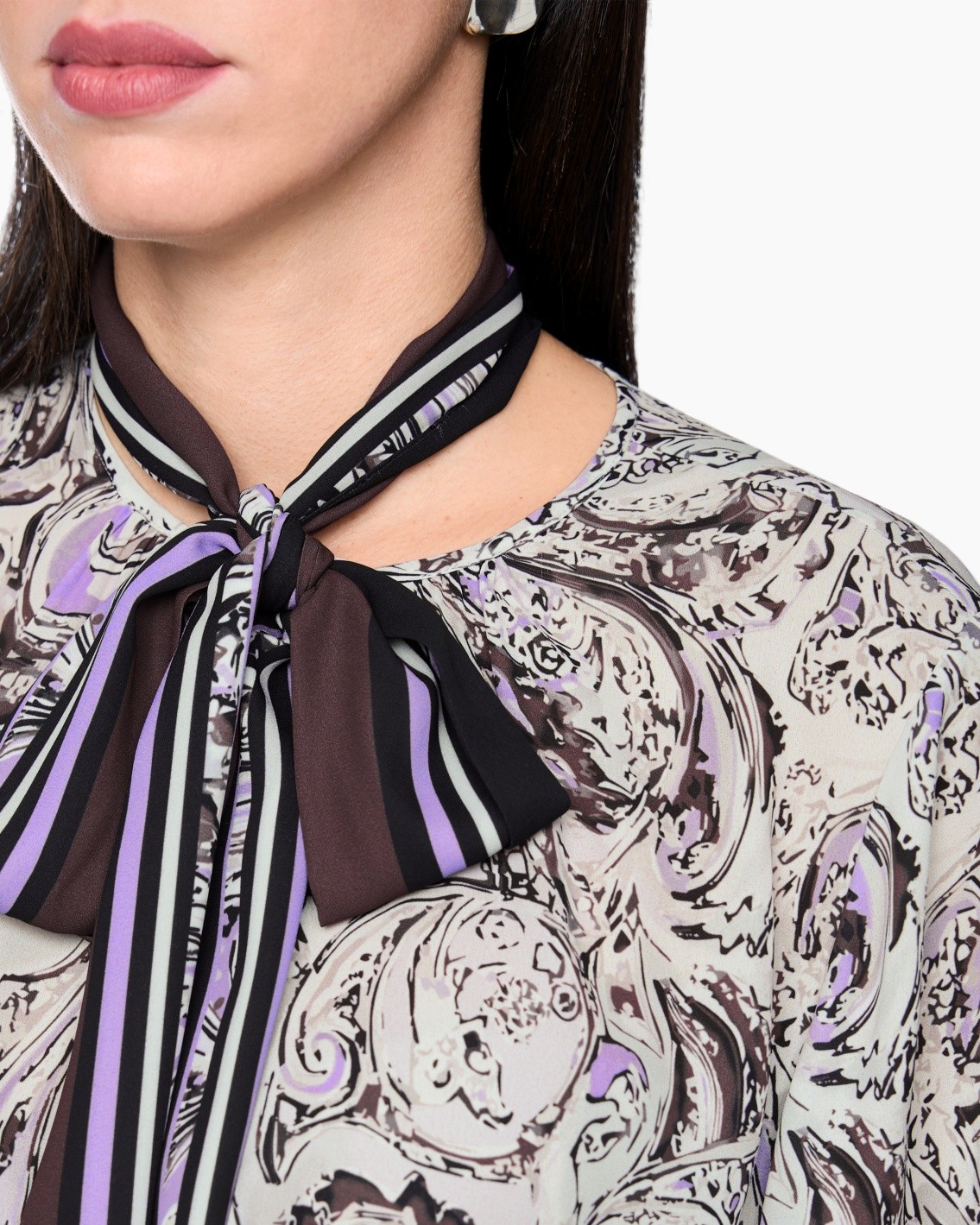scarf, neck tie, patterned blouse, purple, bow tie